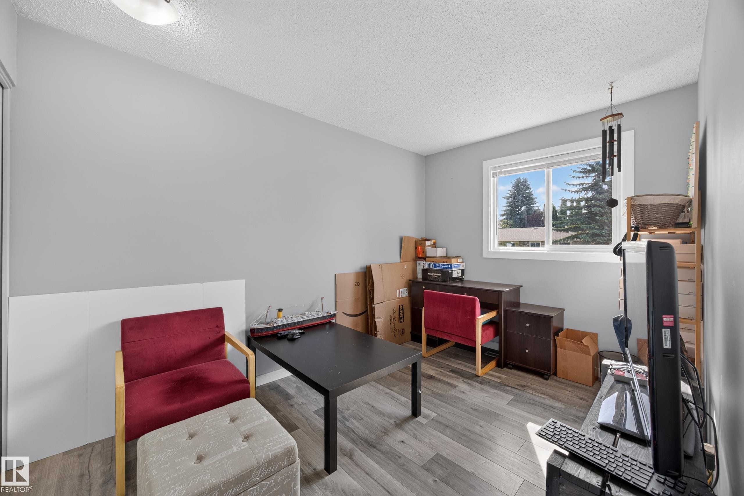 Additional content - 156 Clareview Road Nw, Edmonton, AB - Indoor