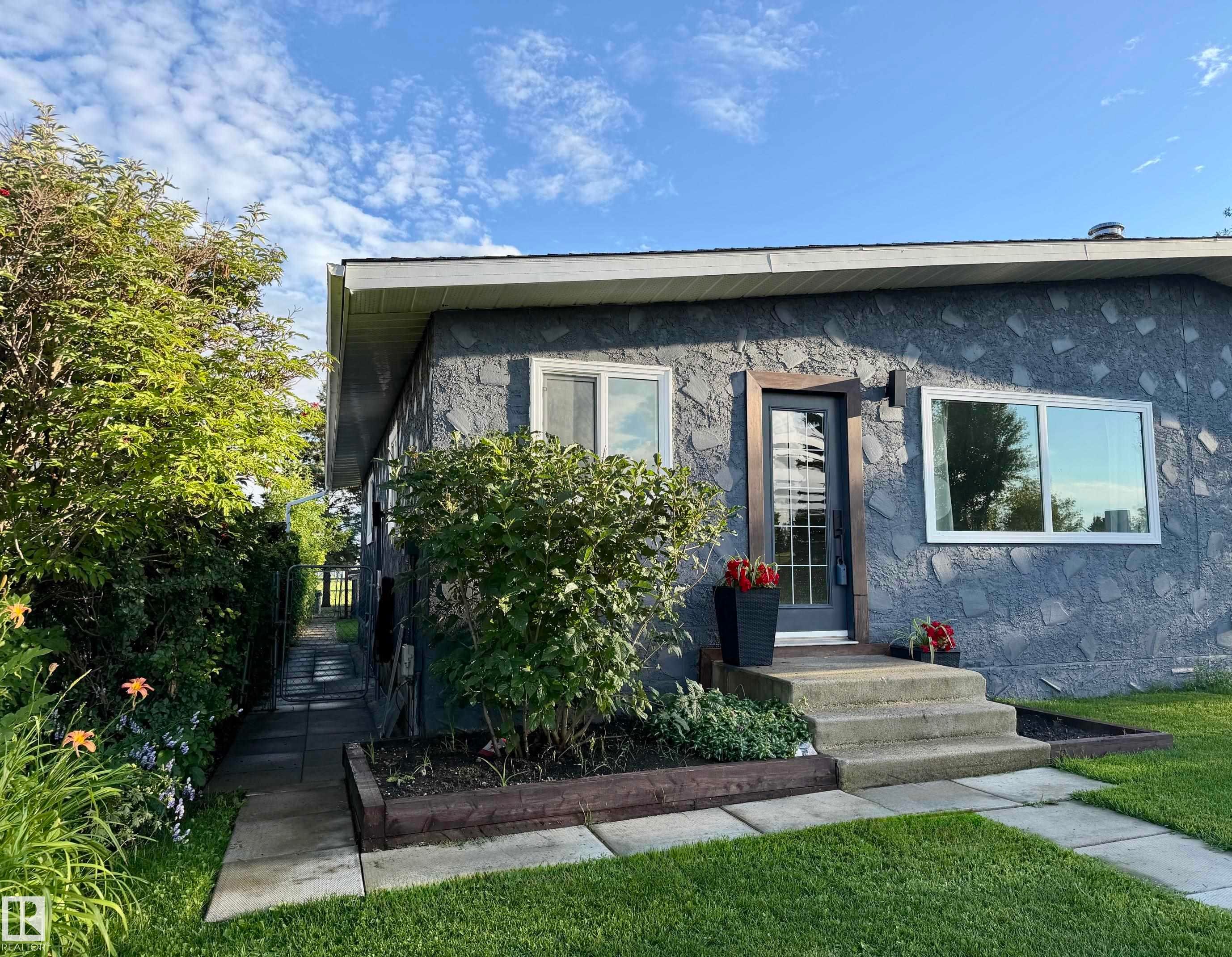 4204 42 Avenue, Stony Plain, AB - Outdoor
