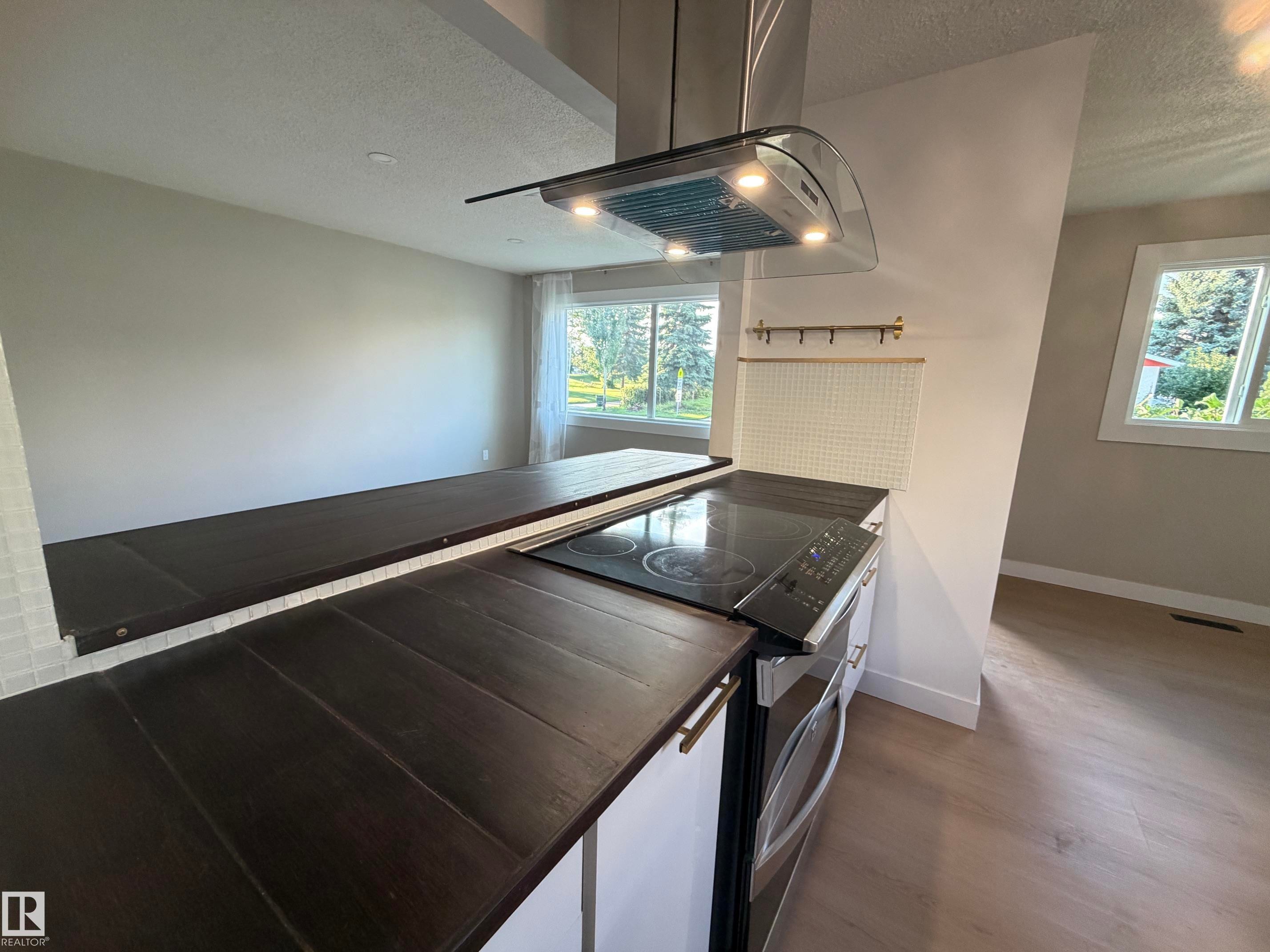 4204 42 Avenue, Stony Plain, AB - Indoor