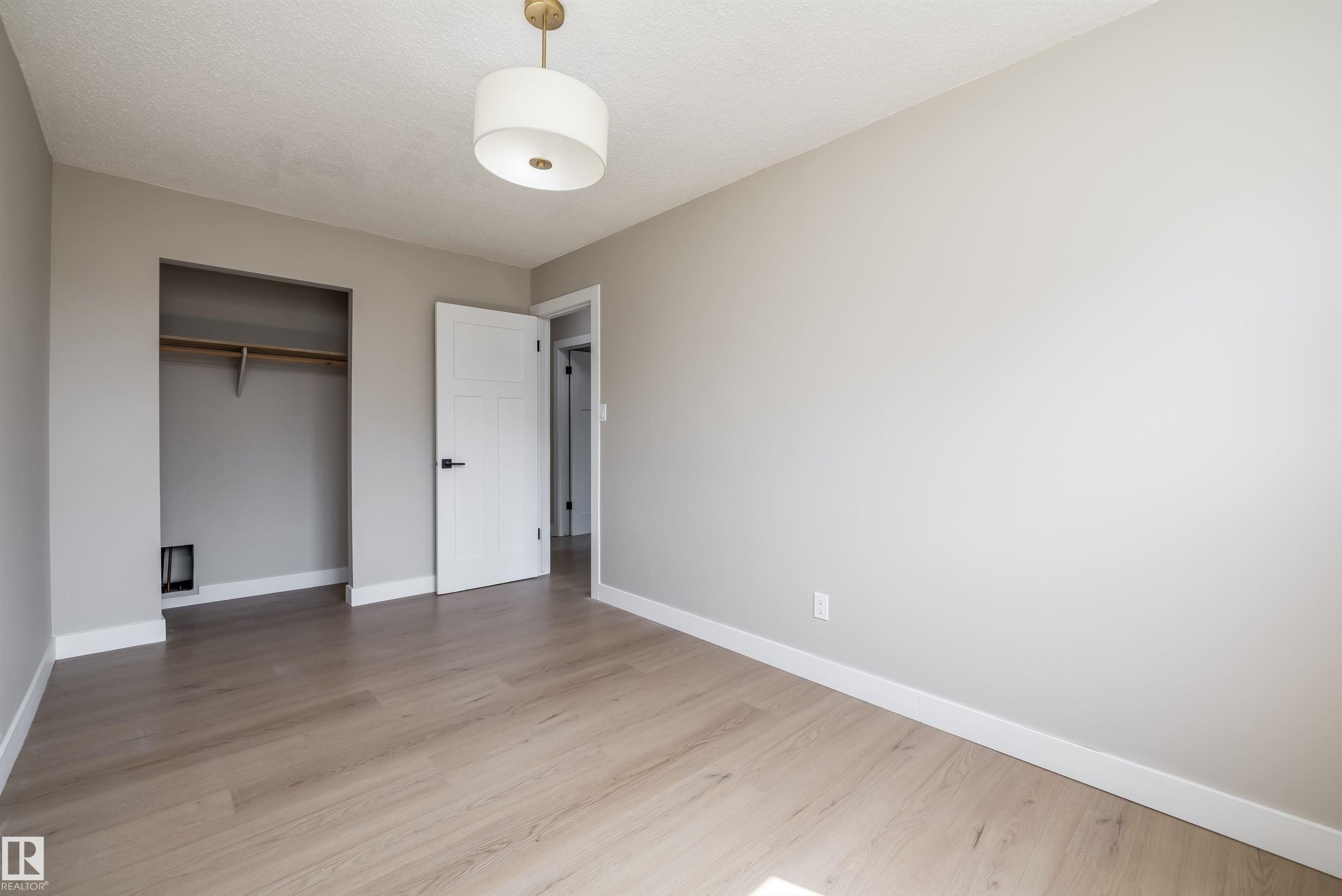 4204 42 Avenue, Stony Plain, AB - Indoor Photo Showing Other Room