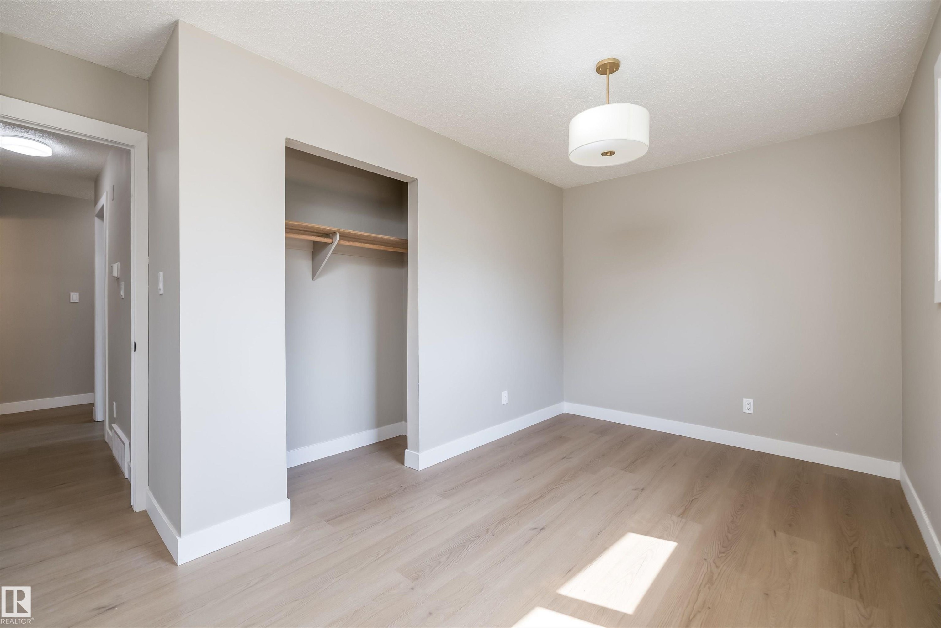 4204 42 Avenue, Stony Plain, AB - Indoor Photo Showing Other Room