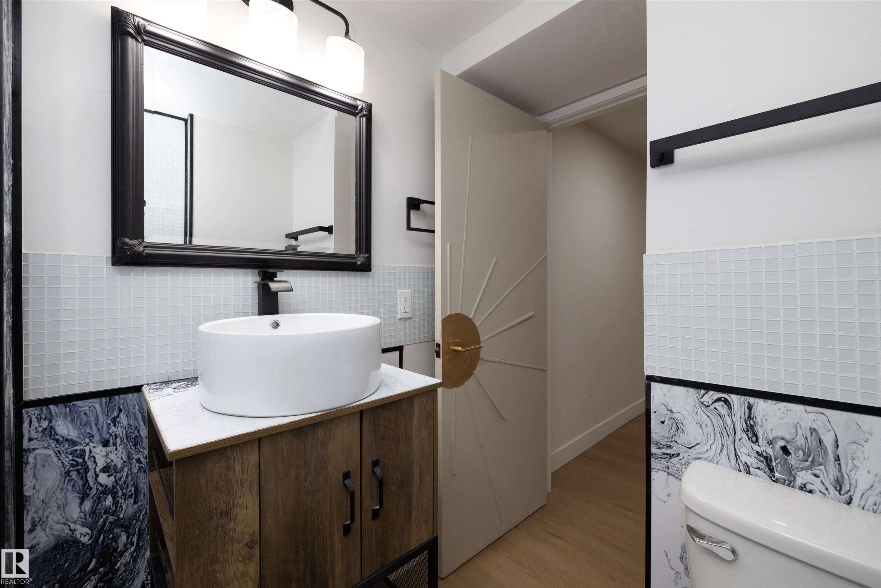 4204 42 Avenue, Stony Plain, AB - Indoor Photo Showing Bathroom