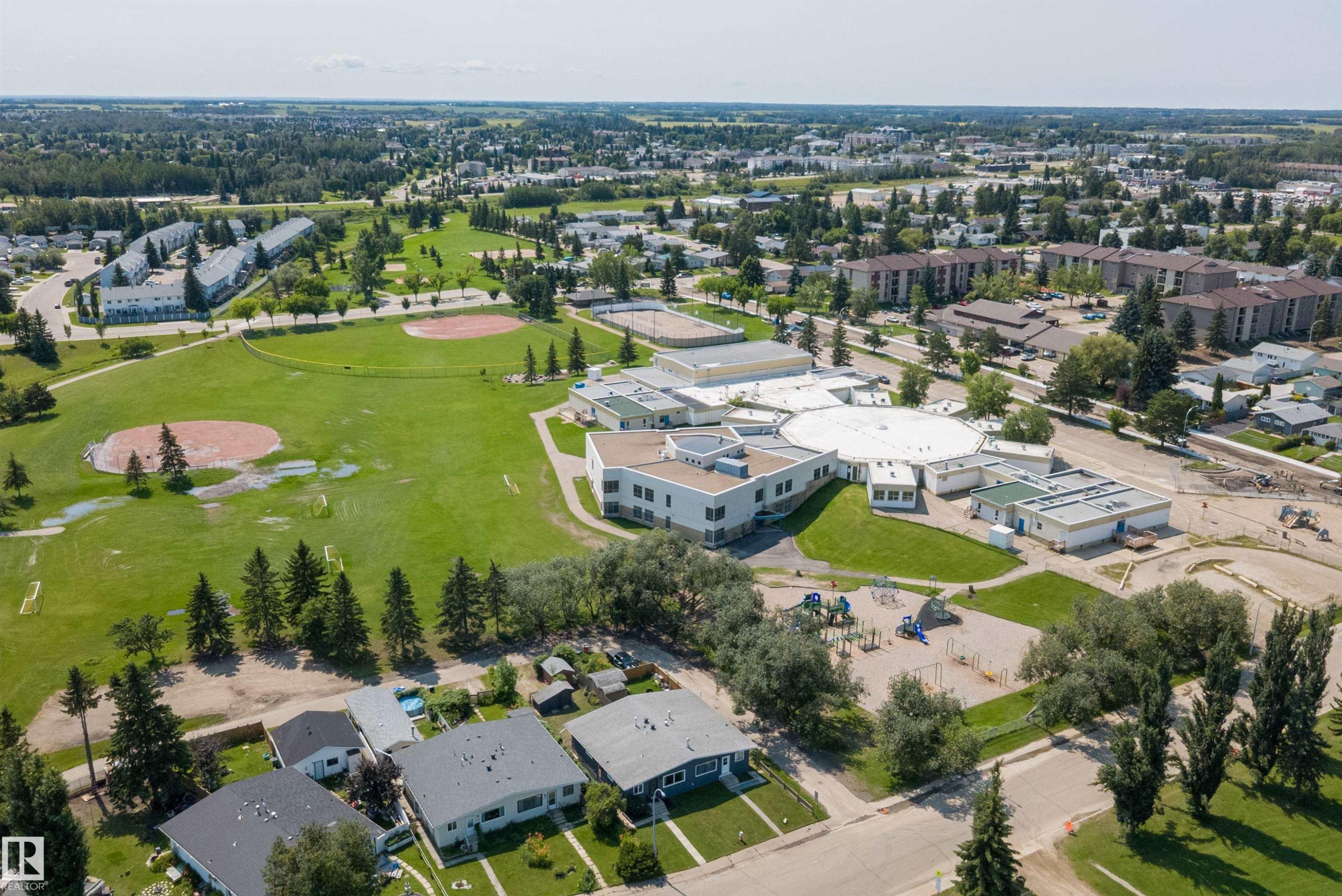 4204 42 Avenue, Stony Plain, AB - Outdoor With View