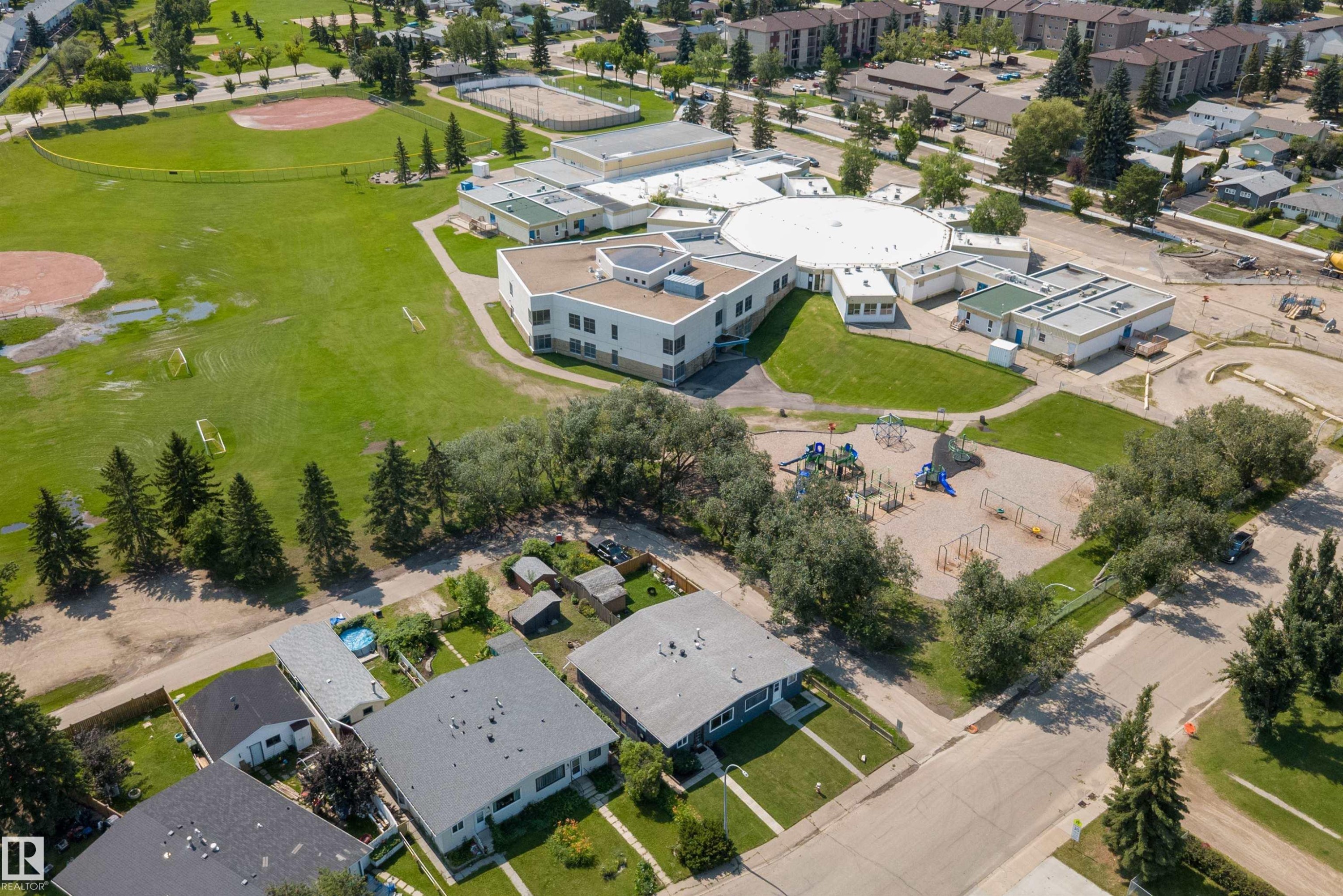 4204 42 Avenue, Stony Plain, AB - Outdoor With View