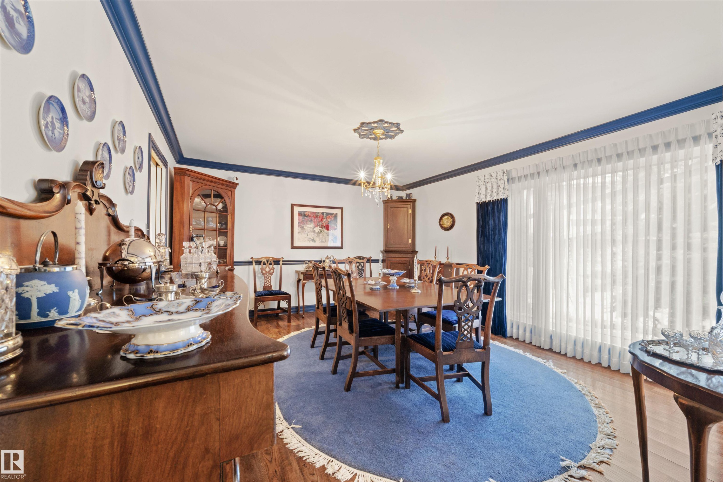 #1 14824 45 Av Nw, Edmonton, AB - Indoor Photo Showing Dining Room