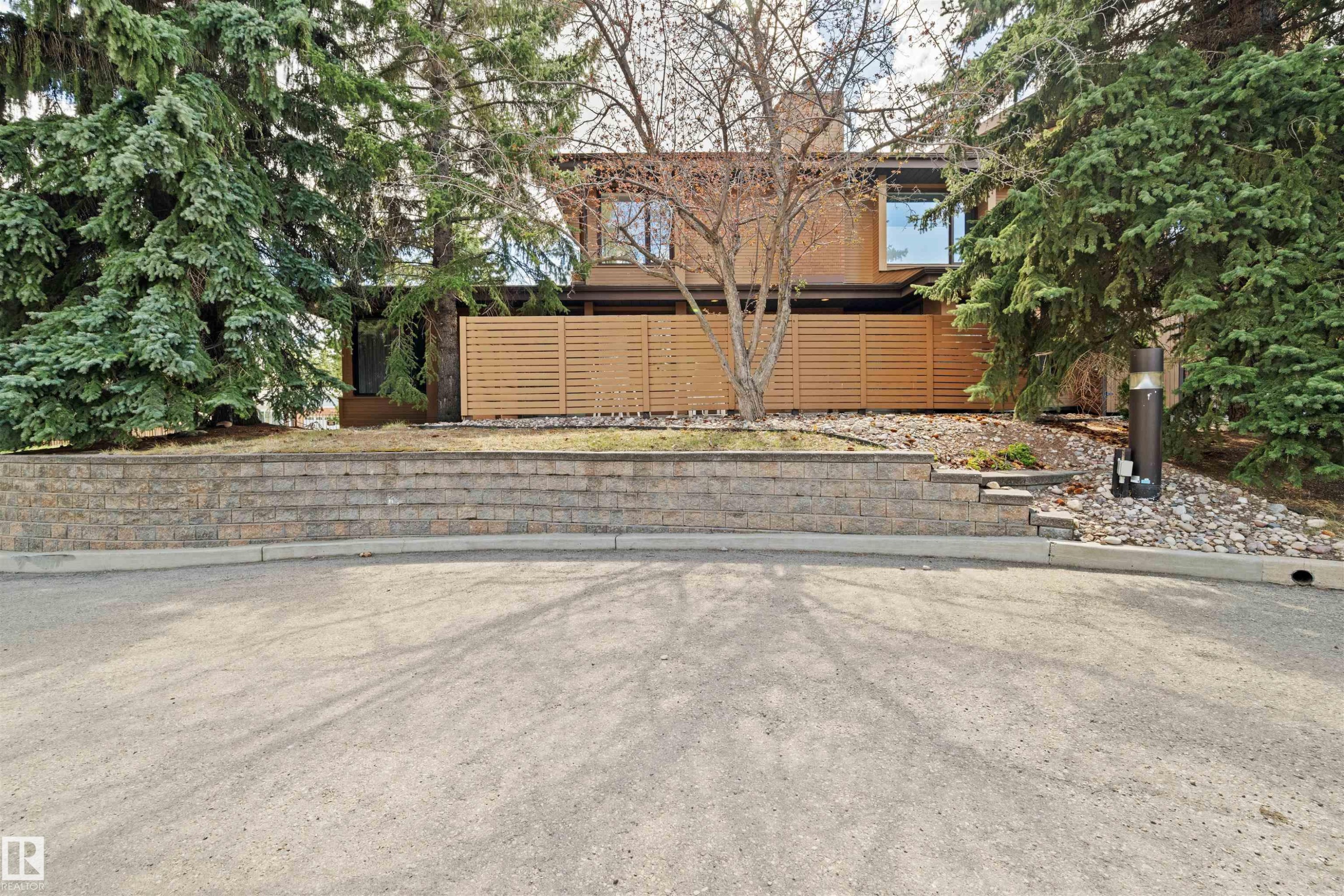 #1 14824 45 Av Nw, Edmonton, AB - Outdoor