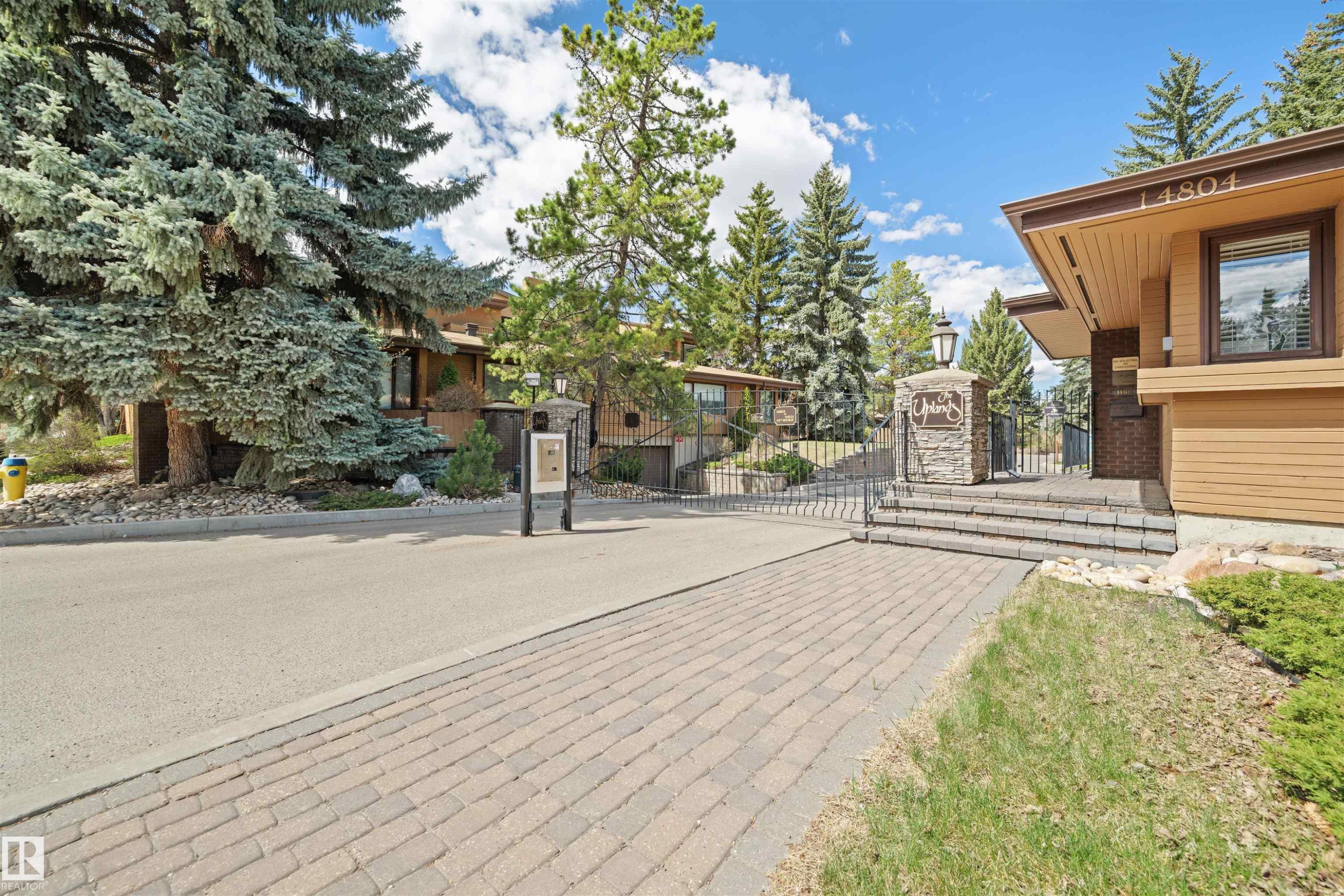 #1 14824 45 Av Nw, Edmonton, AB - Outdoor