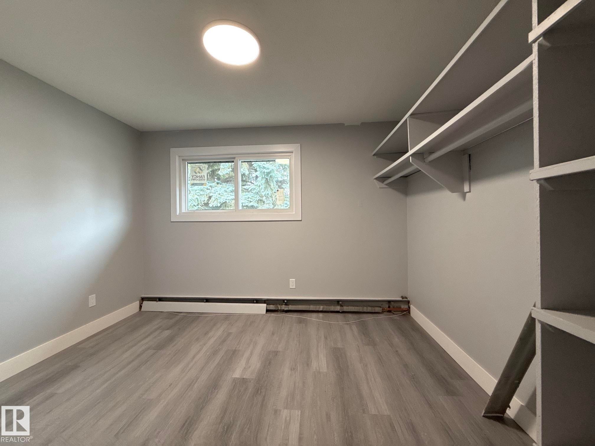 8732 101 Avenue Nw, Edmonton, AB - Indoor