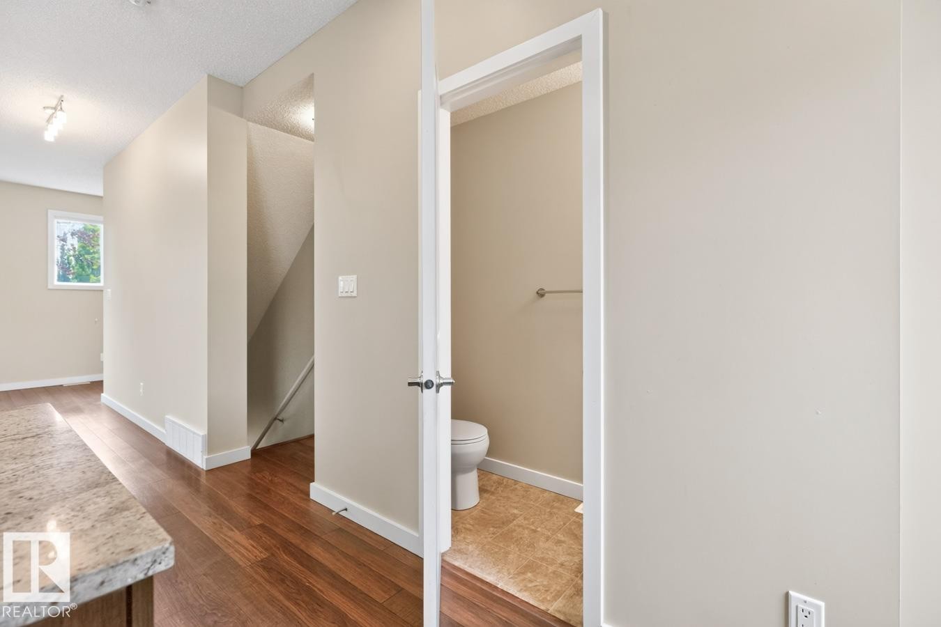 #8 655 Watt Bv Sw, Edmonton, AB - Indoor Photo Showing Other Room