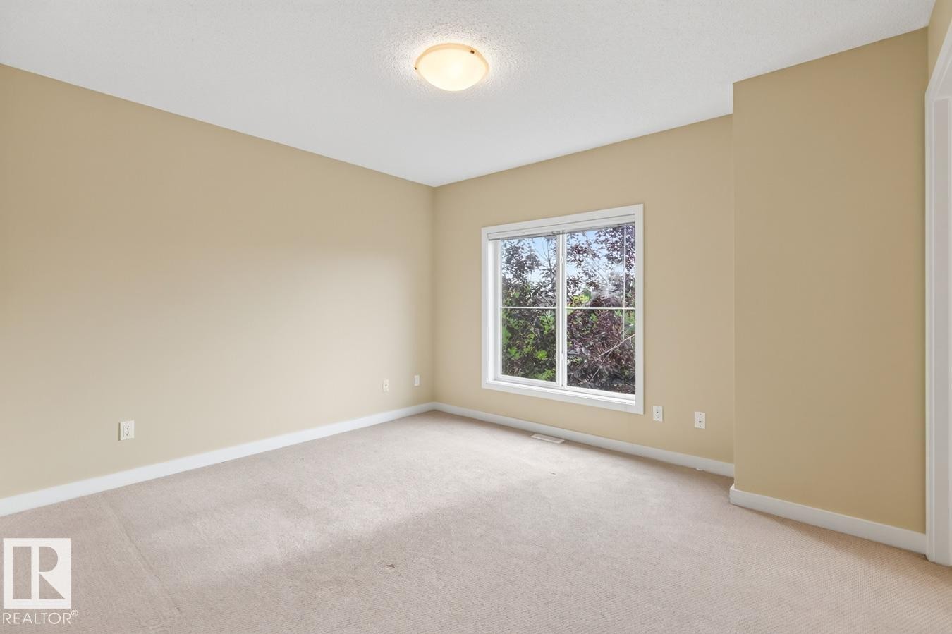 #8 655 Watt Bv Sw, Edmonton, AB - Indoor Photo Showing Other Room
