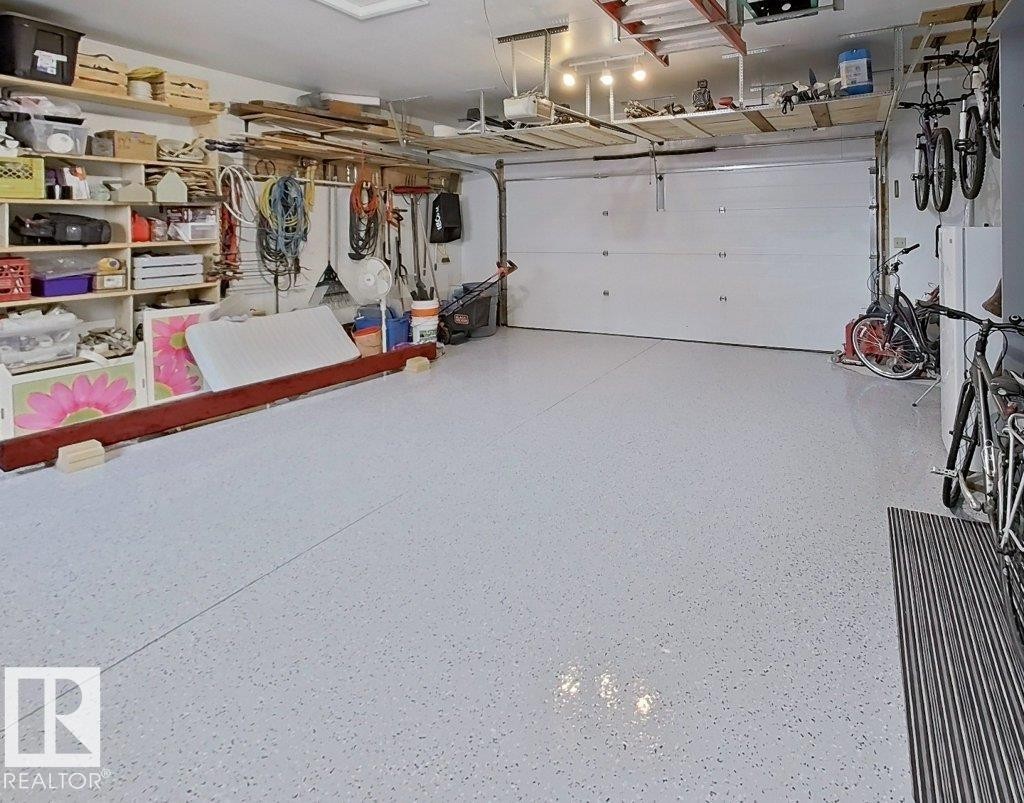 2725 104A Street Nw, Edmonton, AB - Indoor Photo Showing Garage