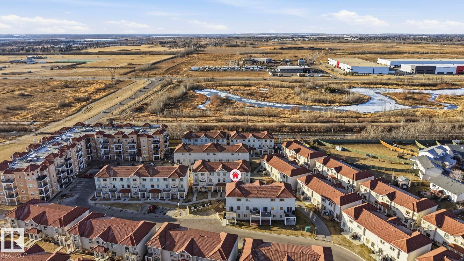 #52 13825 155 Av Nw, Edmonton, AB - Outdoor With View