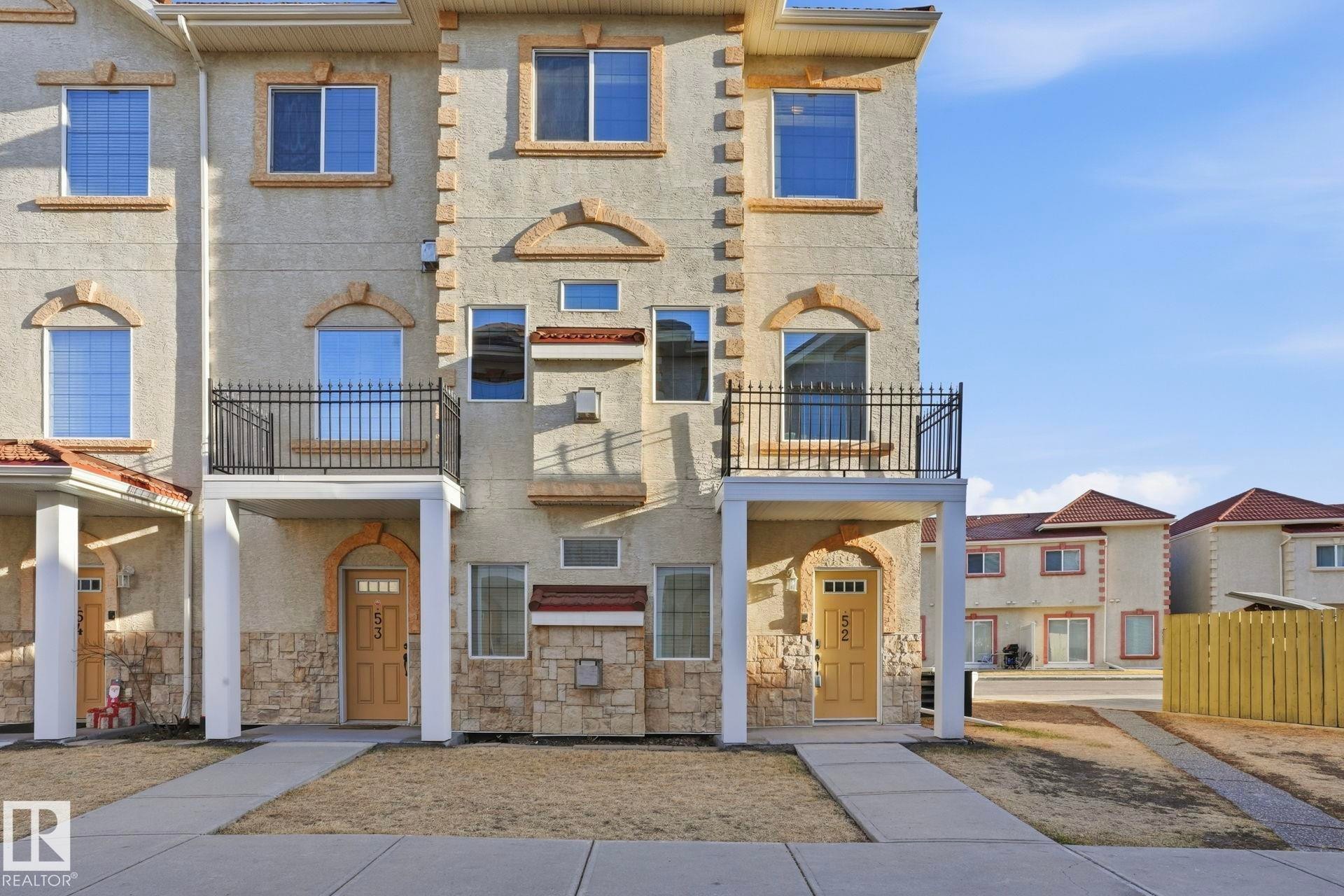 #52 13825 155 Av Nw, Edmonton, AB - Outdoor With Balcony With Facade