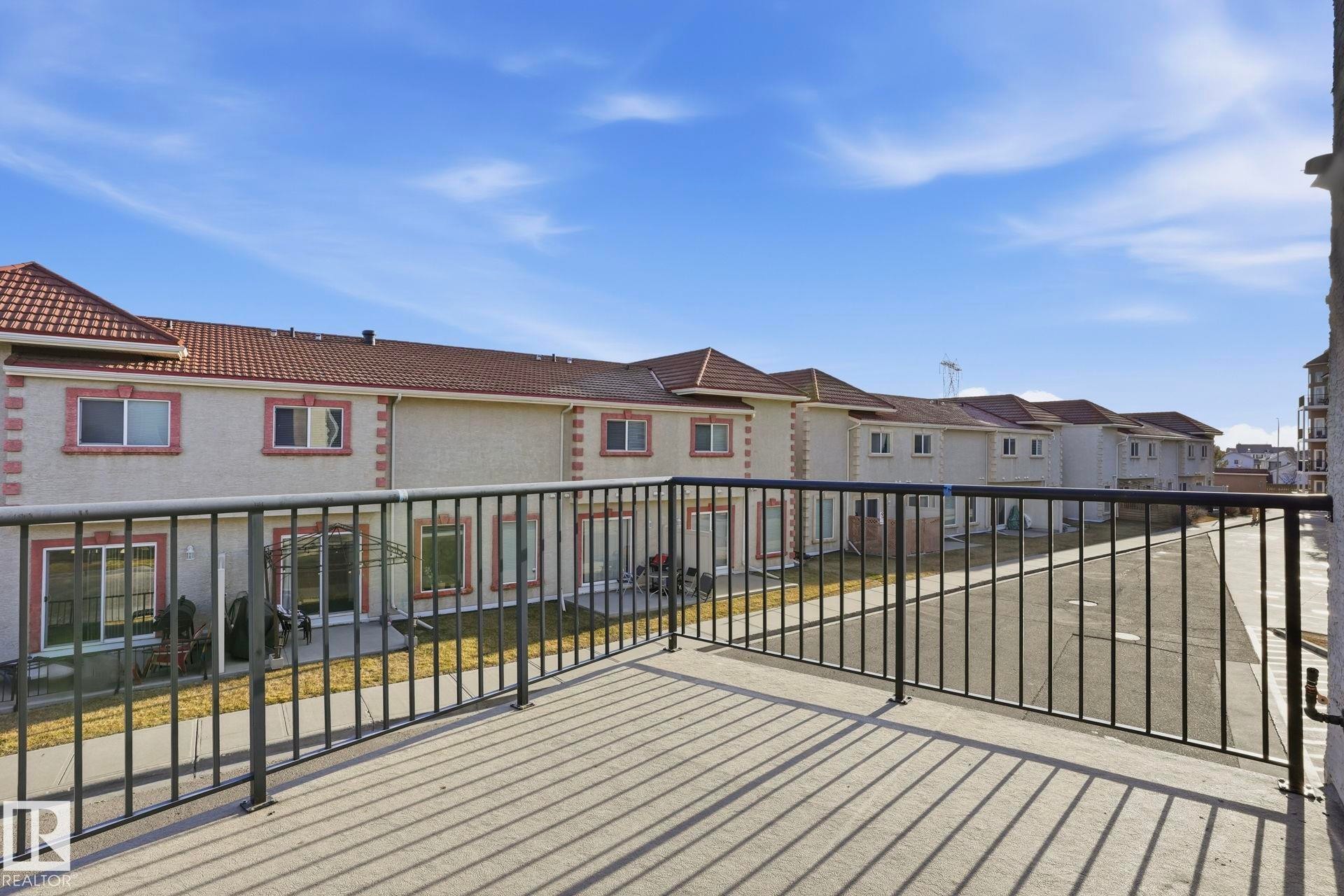 #52 13825 155 Av Nw, Edmonton, AB - Outdoor With Deck Patio Veranda