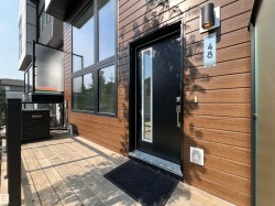 #48 1729 KEENE CR SW Edmonton, AB T6W 4B6