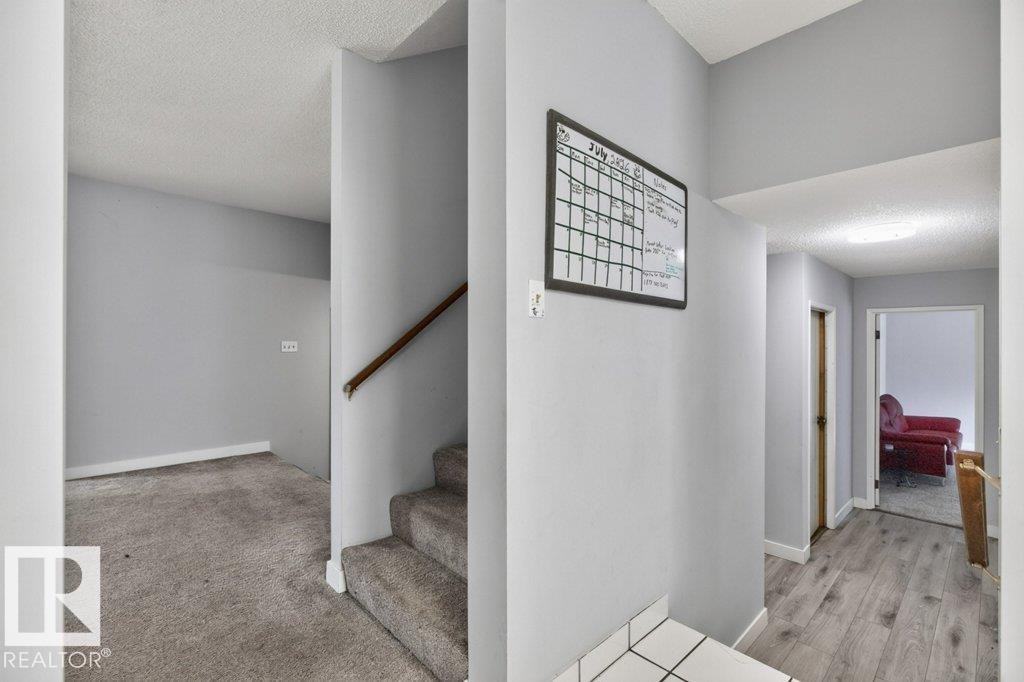 3205 104A Street Nw, Edmonton, AB - Indoor Photo Showing Other Room