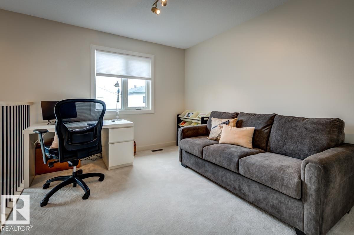 7539 188 Street Nw, Edmonton, AB - Indoor Photo Showing Office