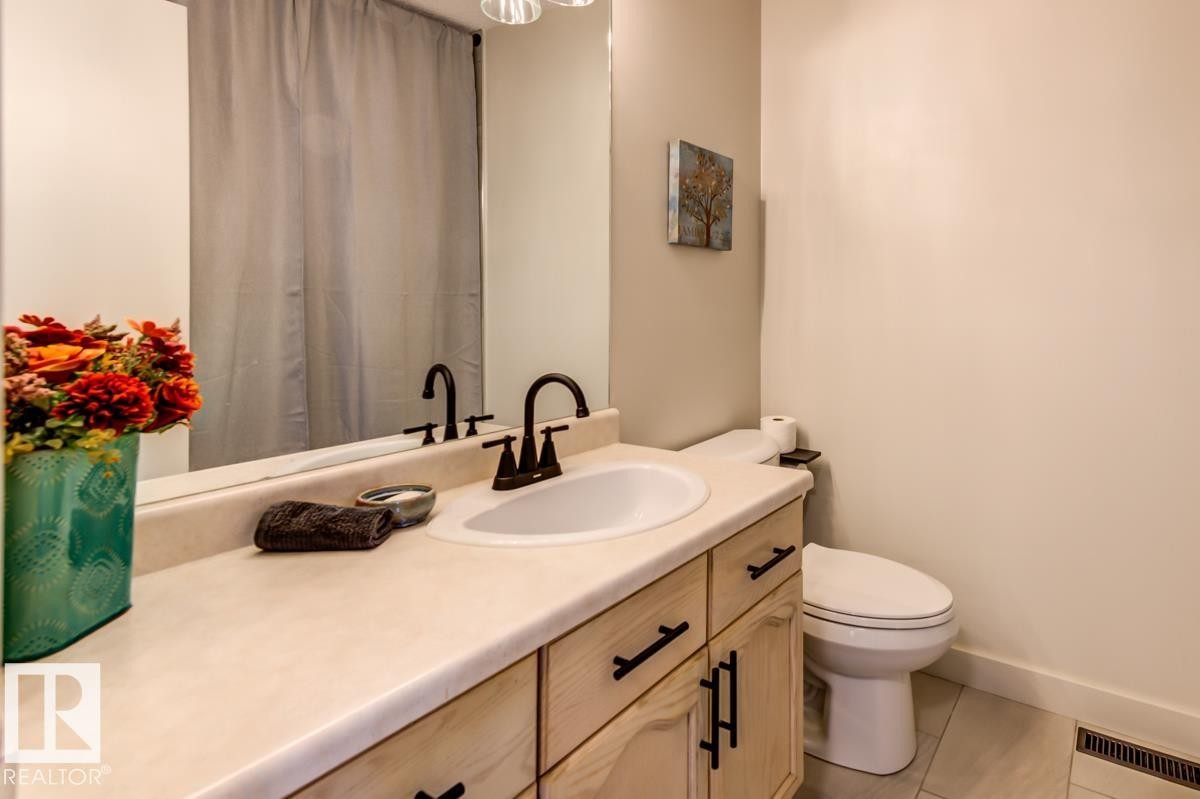 7539 188 Street Nw, Edmonton, AB - Indoor Photo Showing Bathroom