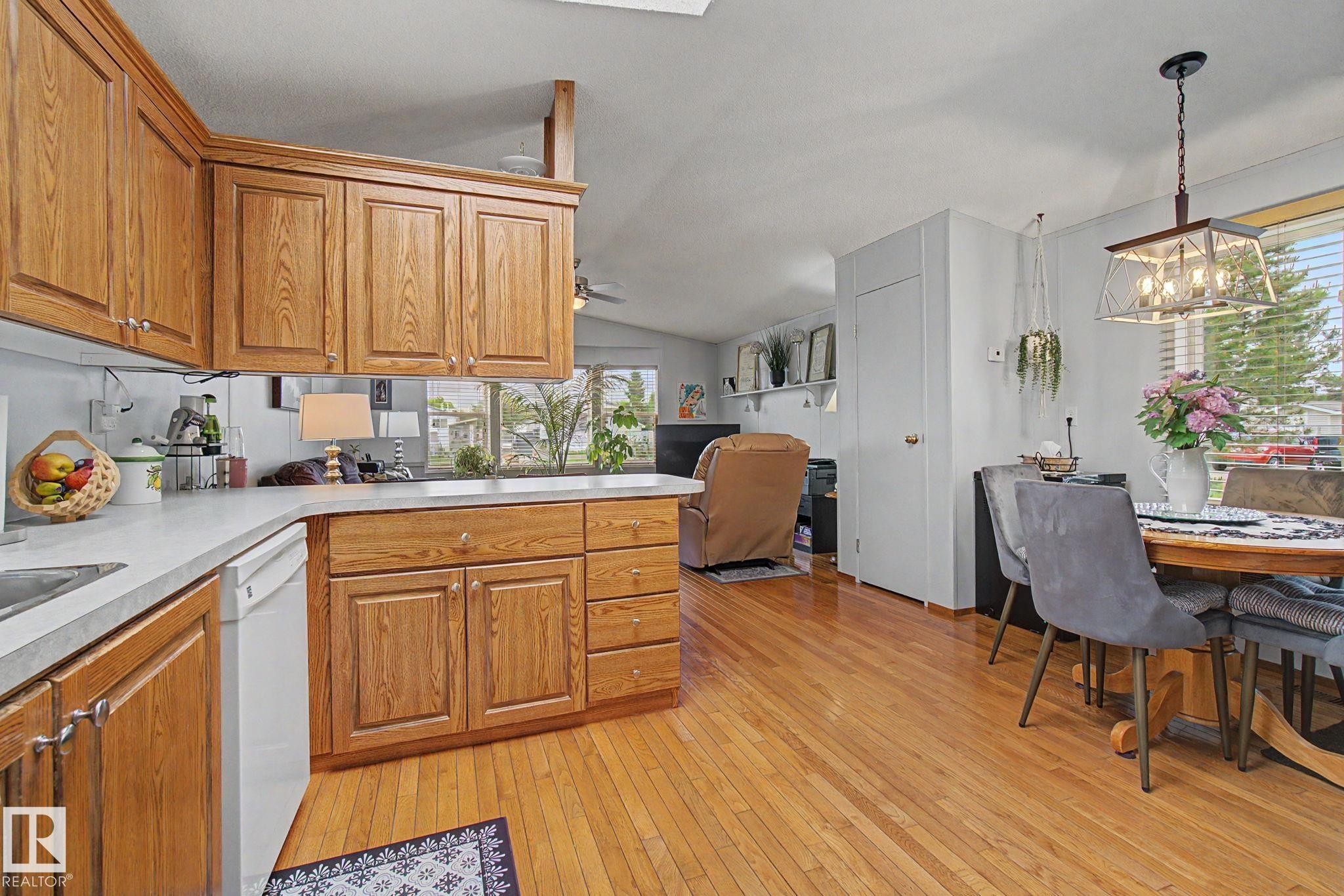 #179 3400 48 St, Stony Plain, AB - Indoor Photo Showing Other Room
