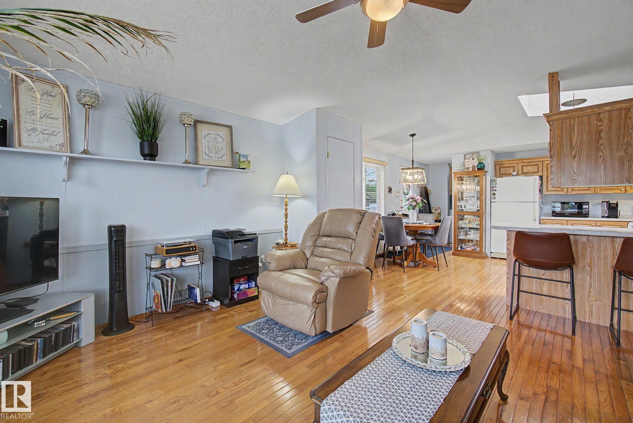 #179 3400 48 St, Stony Plain, AB - Indoor Photo Showing Other Room