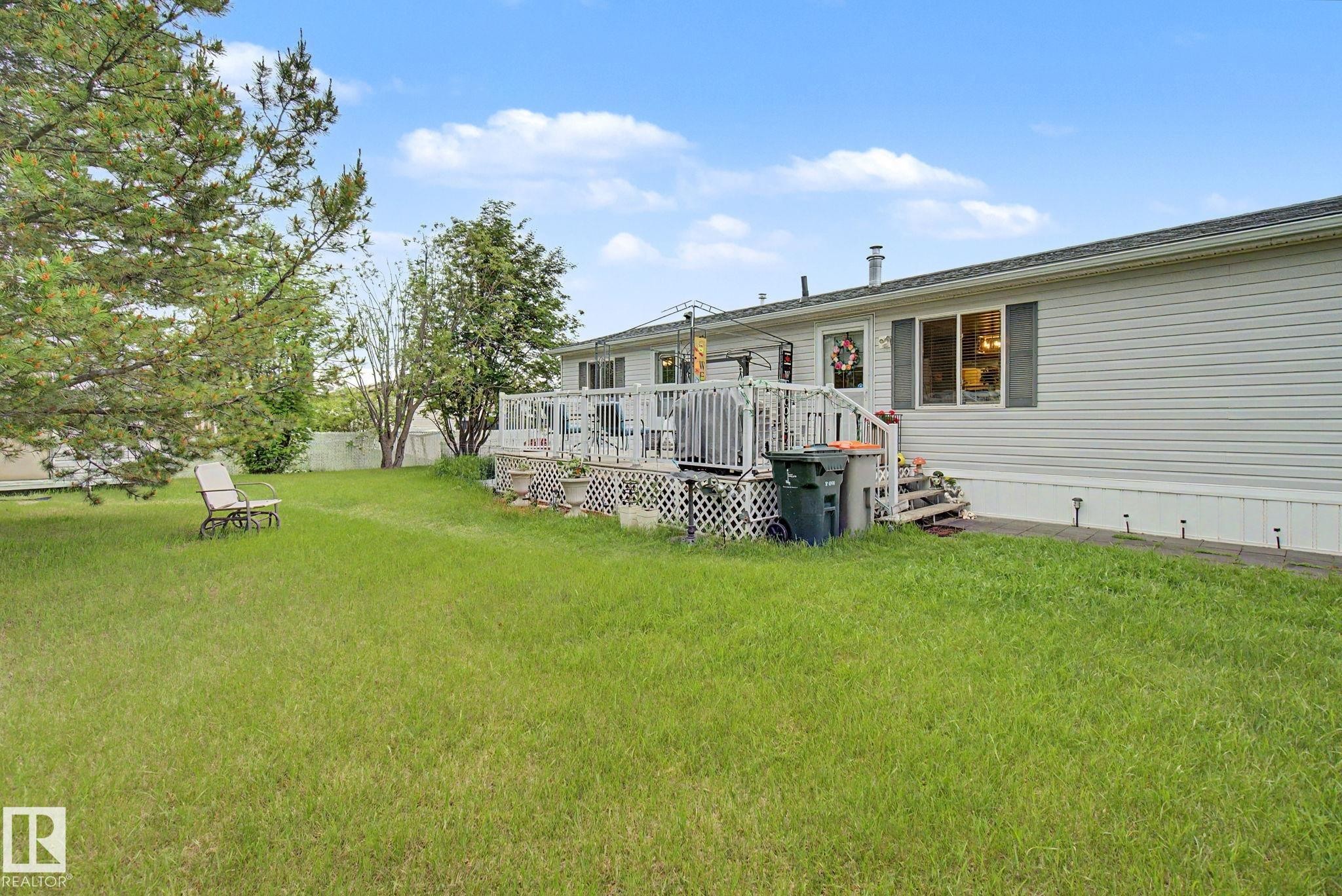 #179 3400 48 St, Stony Plain, AB - Outdoor