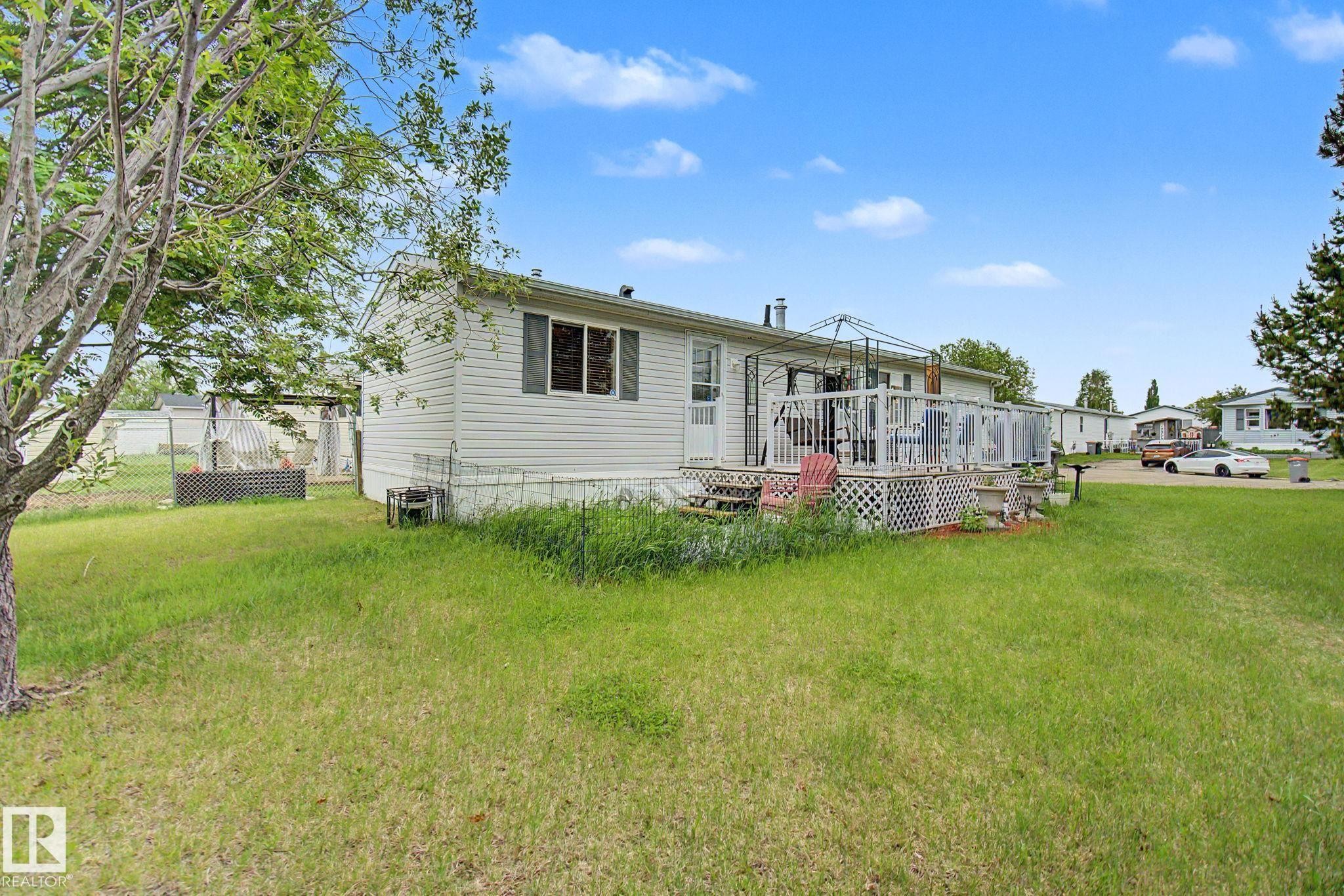 #179 3400 48 St, Stony Plain, AB - Outdoor