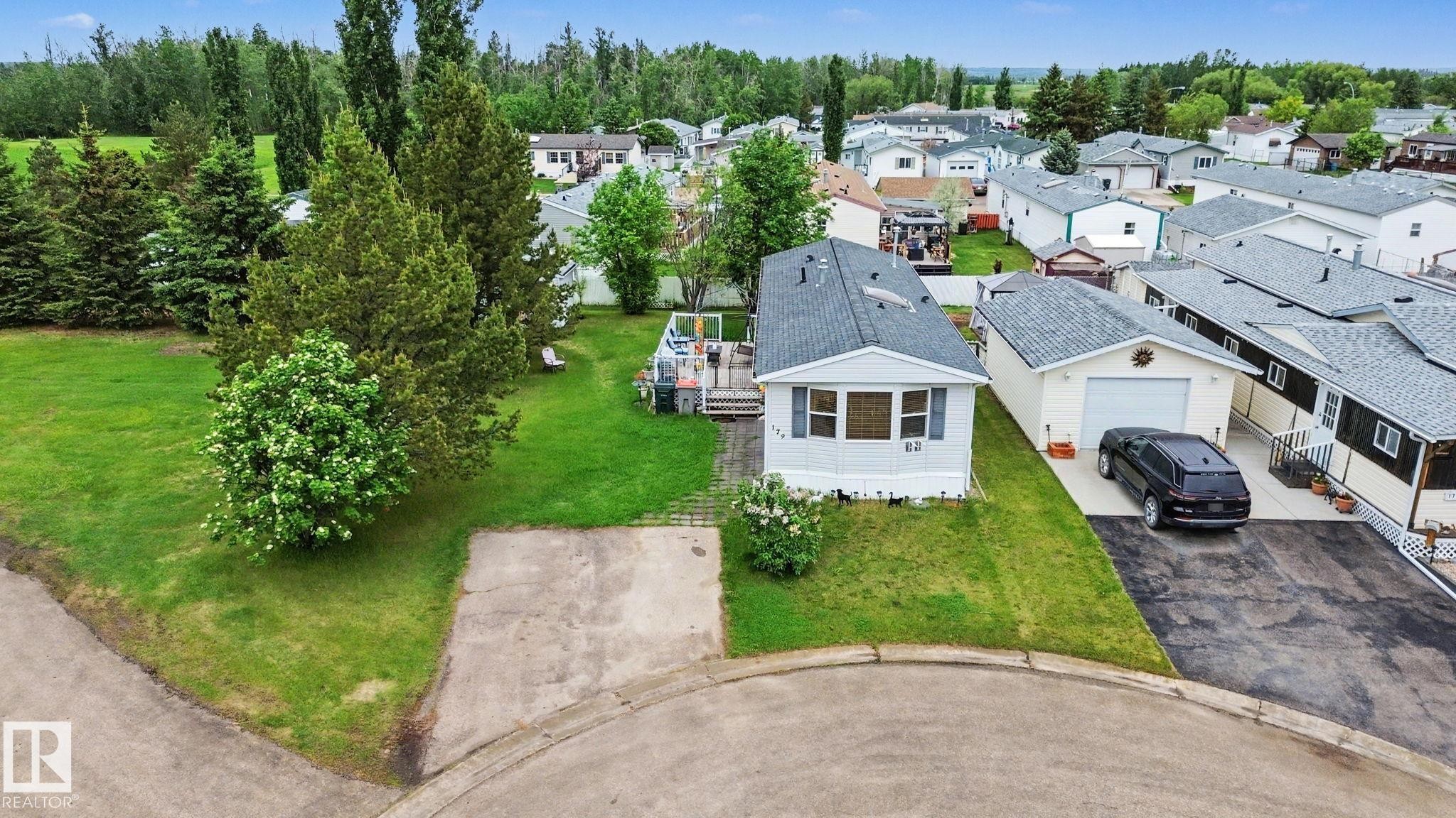 #179 3400 48 St, Stony Plain, AB - Outdoor