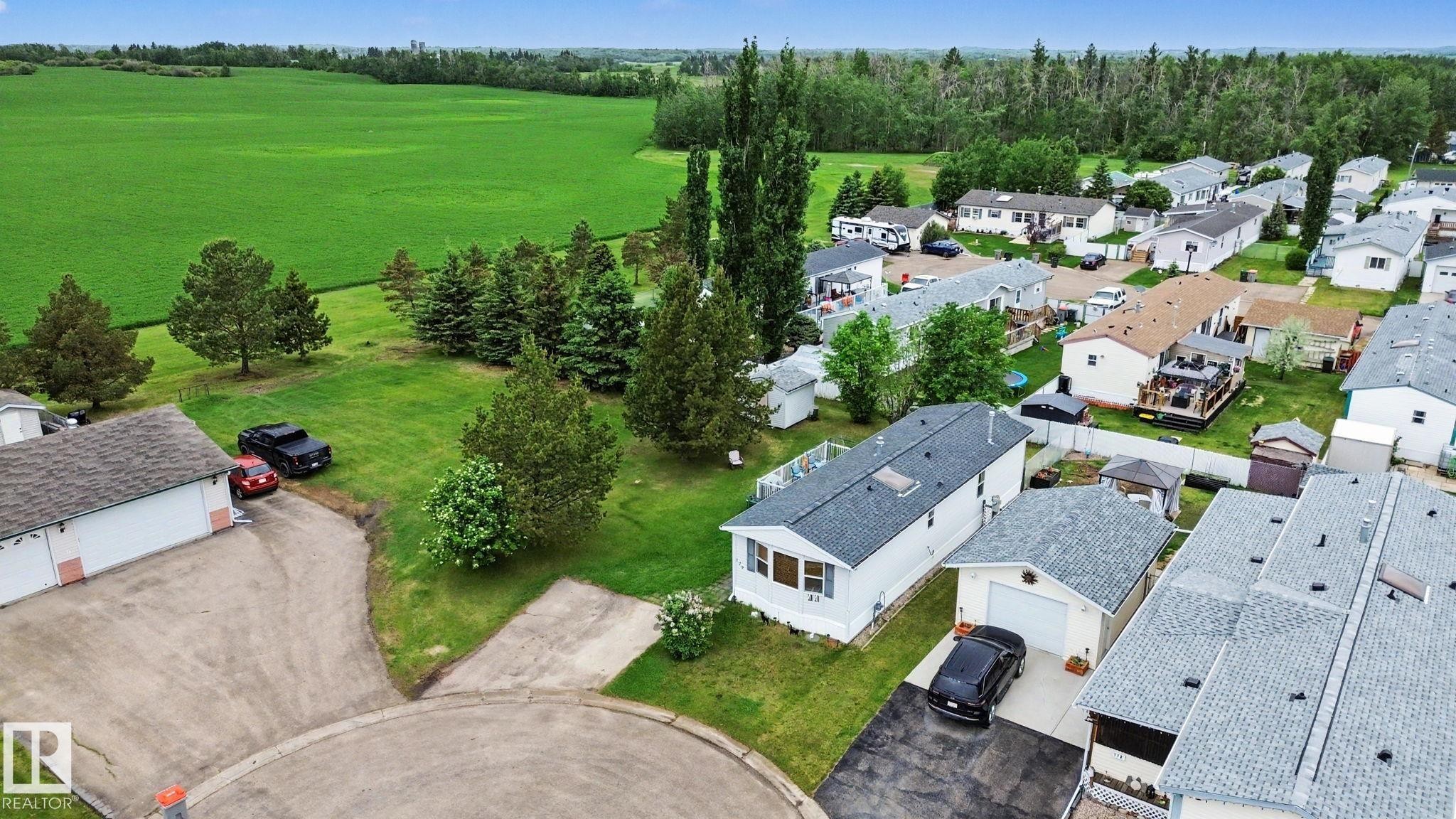 #179 3400 48 St, Stony Plain, AB - Outdoor With View