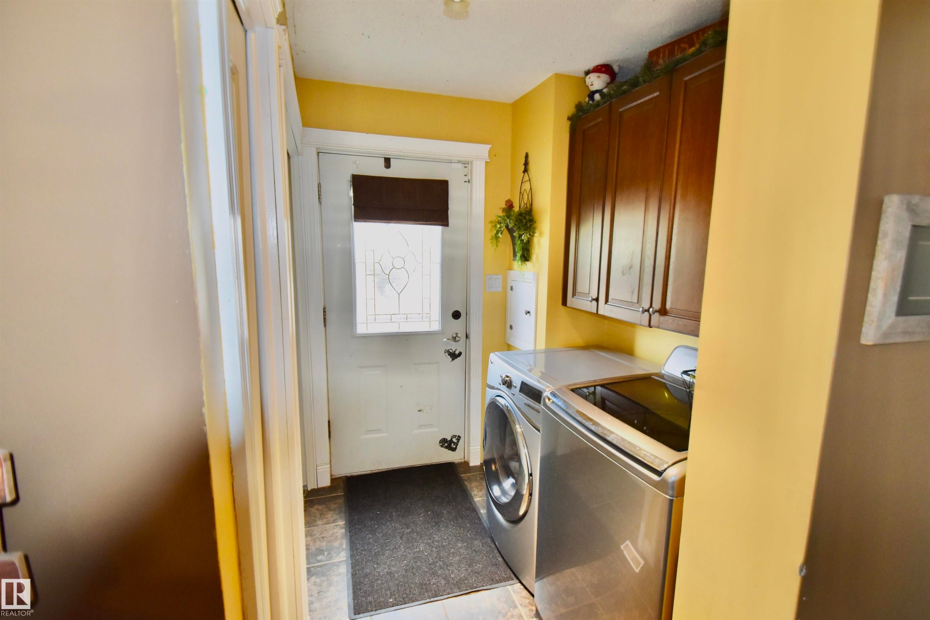 4405 46A Street, St. Paul Town, AB - Indoor Photo Showing Laundry Room