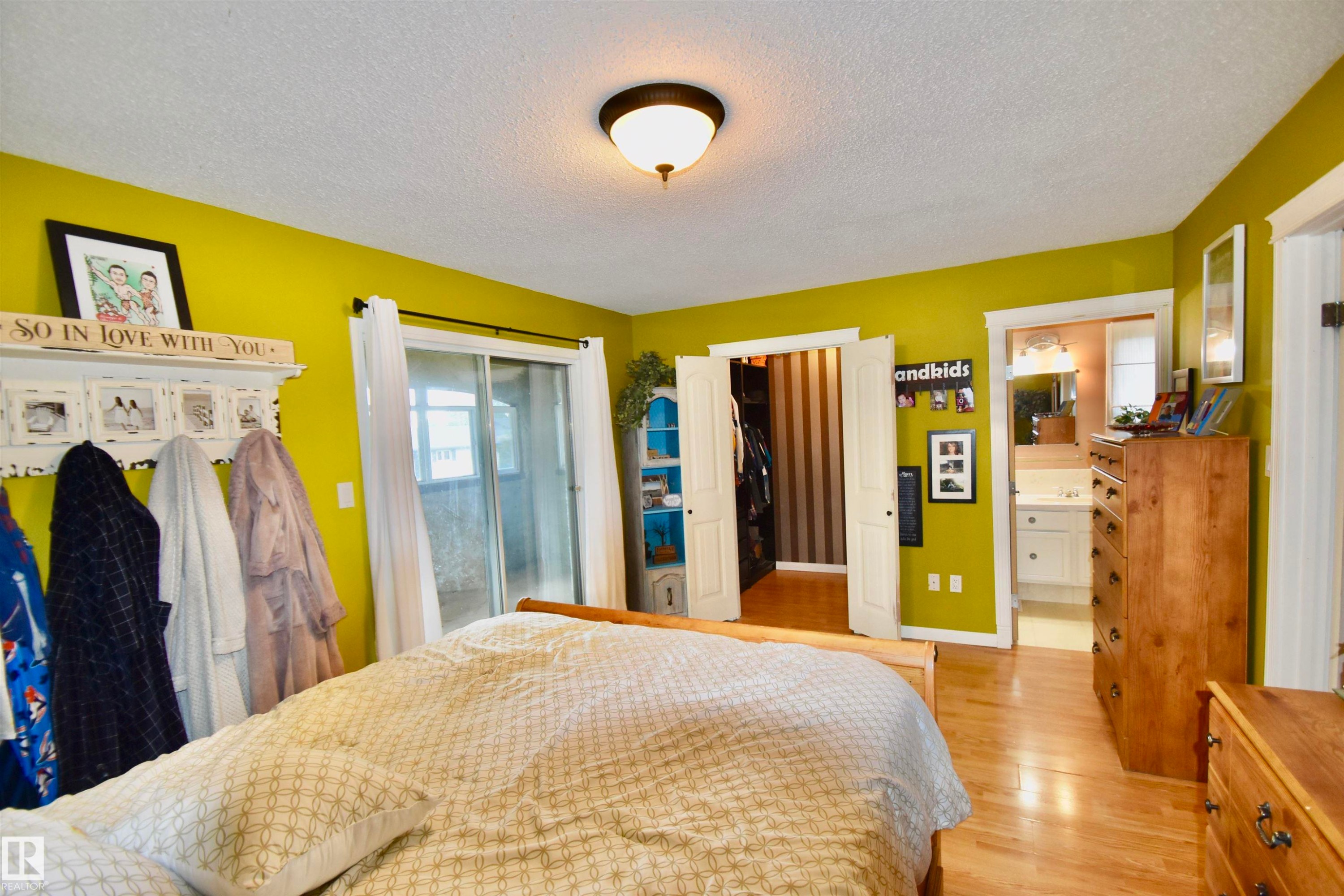 4405 46A Street, St. Paul Town, AB - Indoor Photo Showing Bedroom
