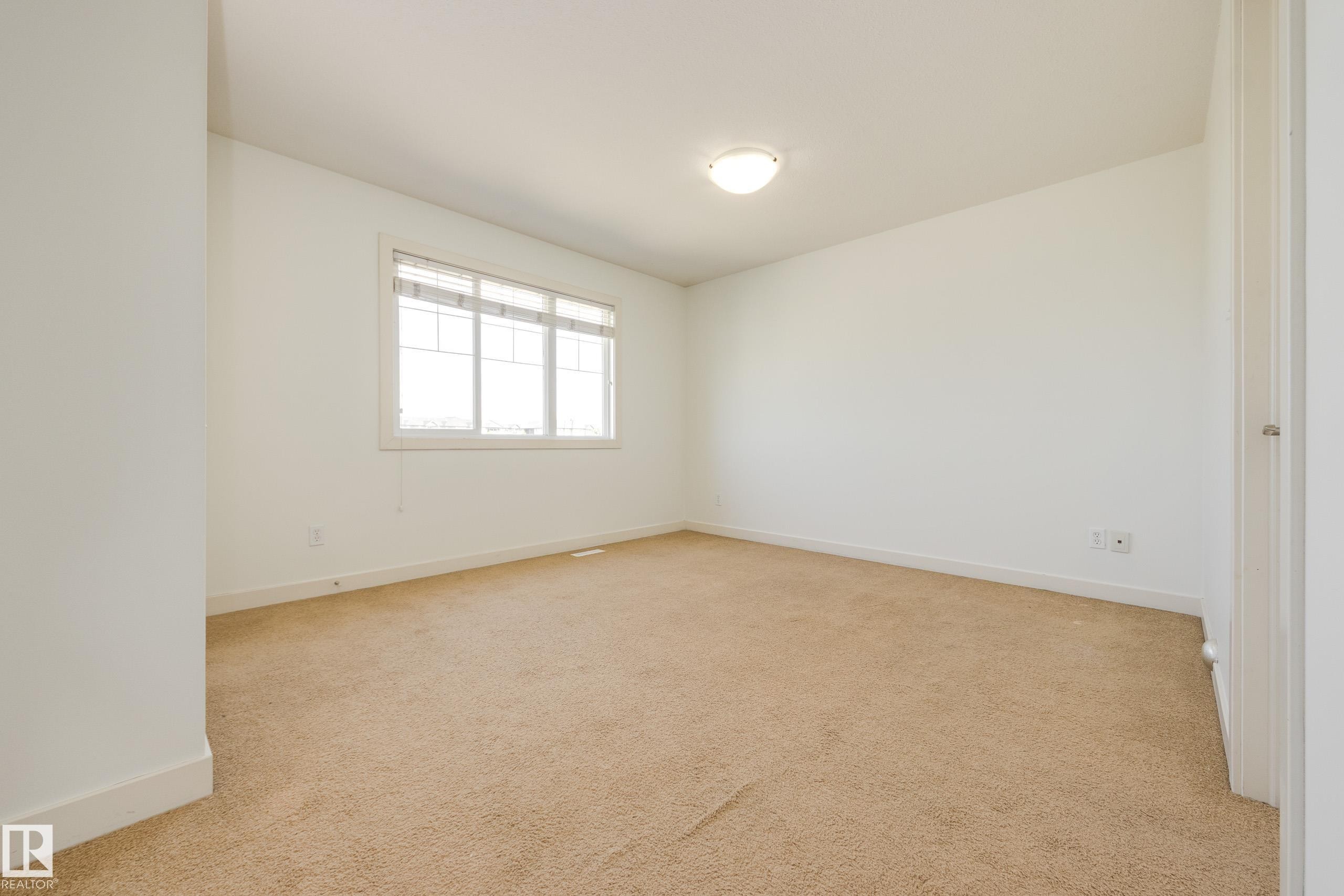 101 Sandstone Estates, Stony Plain, AB - Indoor Photo Showing Other Room