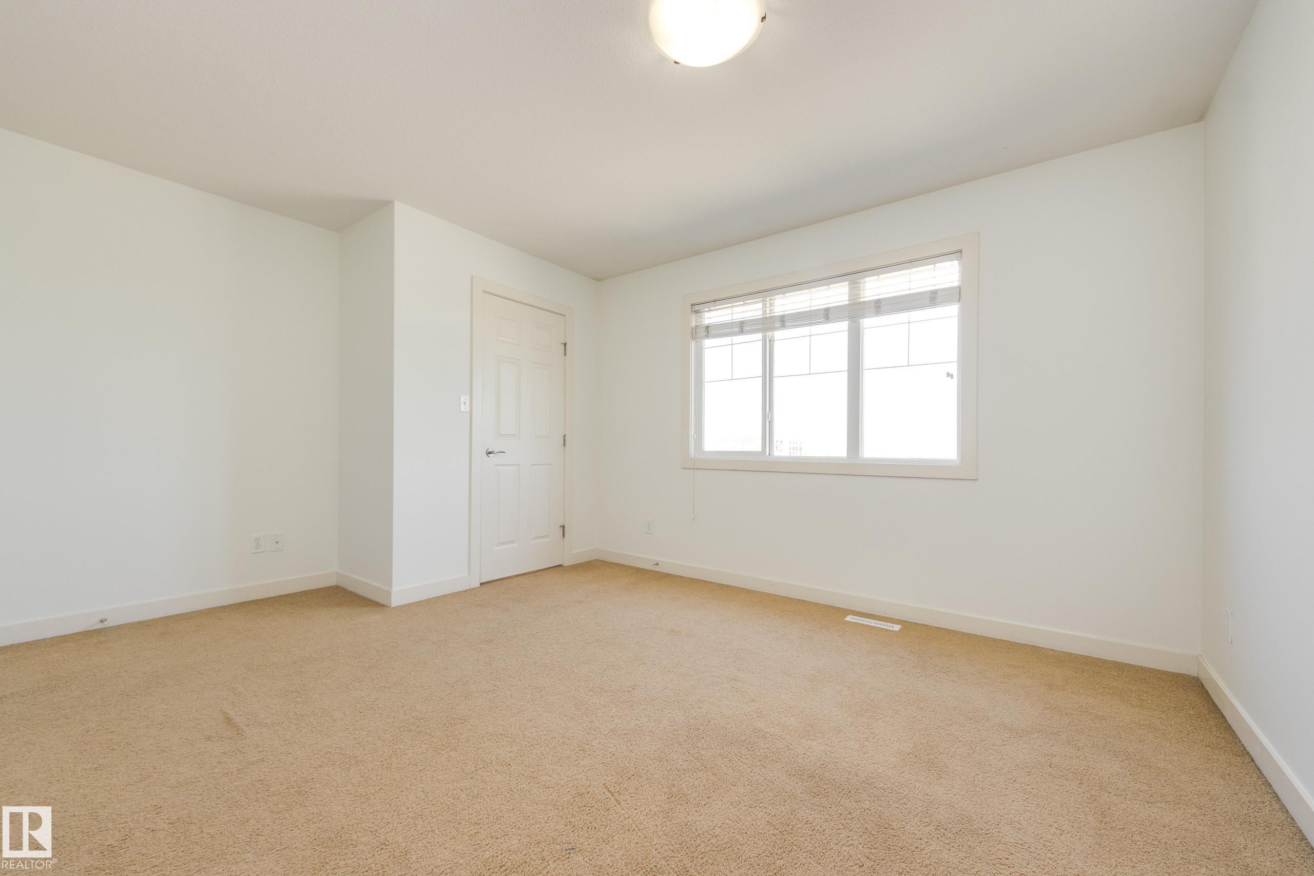 101 Sandstone Estates, Stony Plain, AB - Indoor Photo Showing Other Room