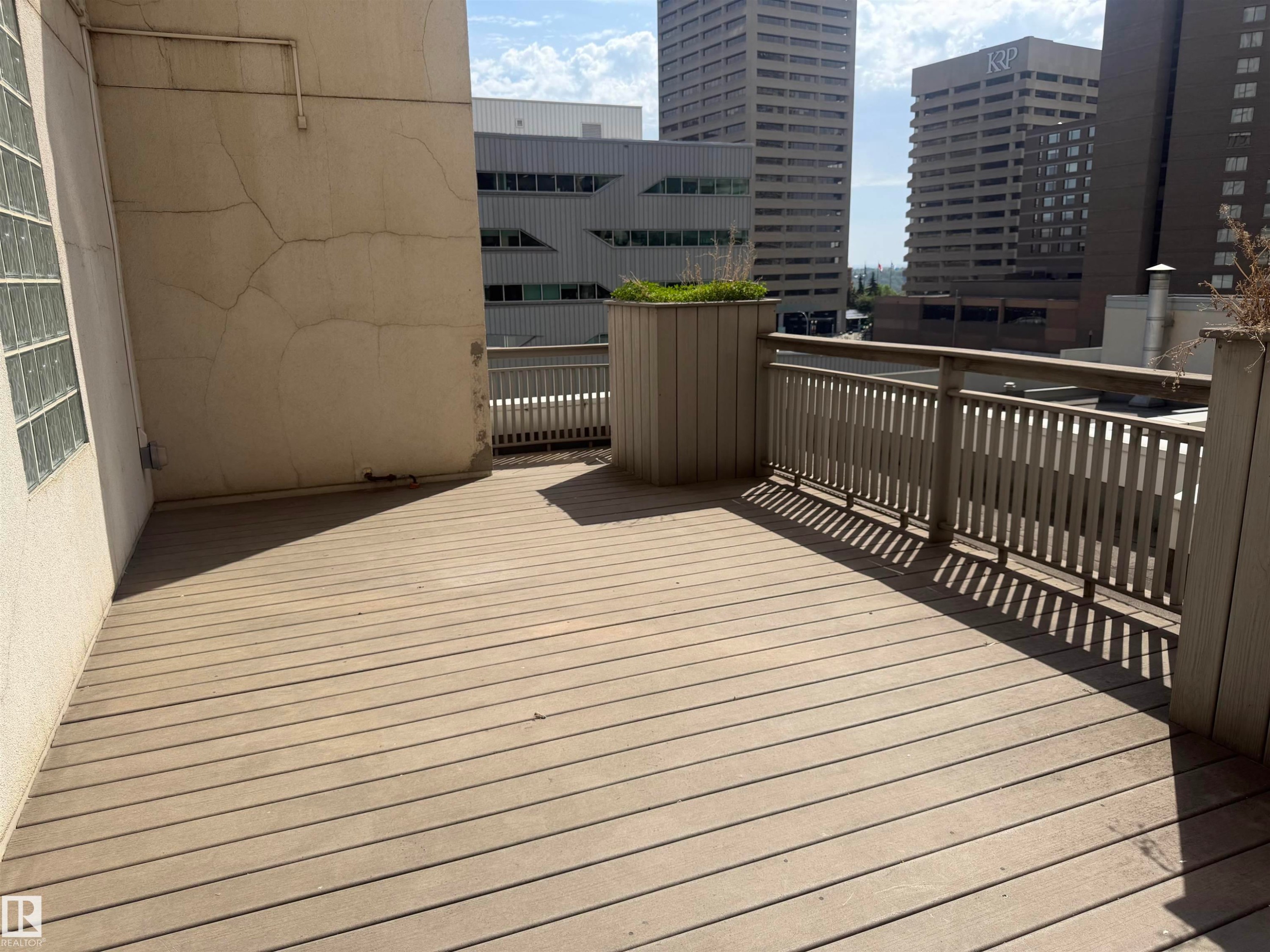 #401 10009 102 Av Nw, Edmonton, AB - Outdoor With Exterior