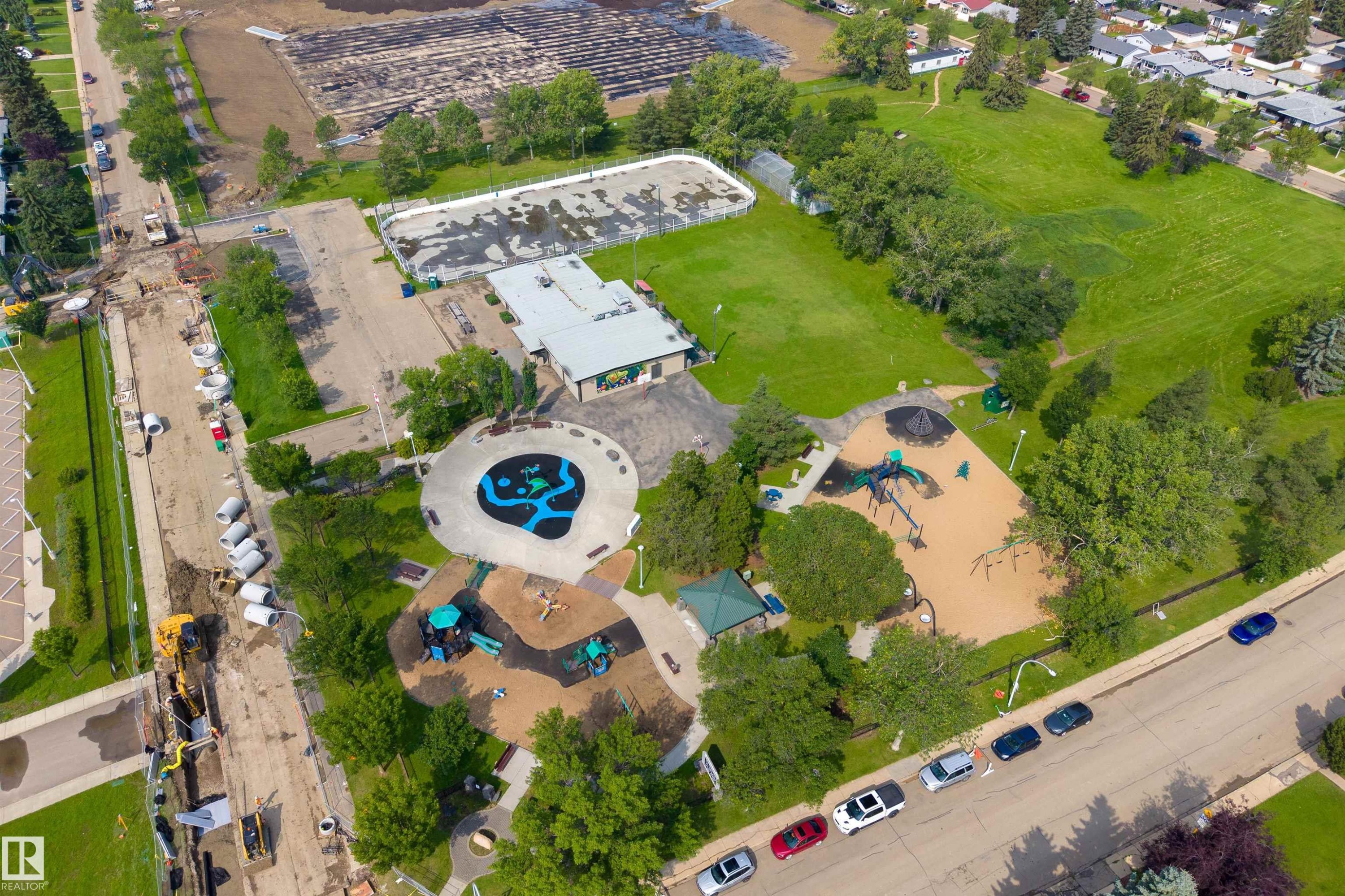 Expansive green spaces and varied recreational areas - 9107 58 Street Nw, Edmonton, AB - Outdoor With View