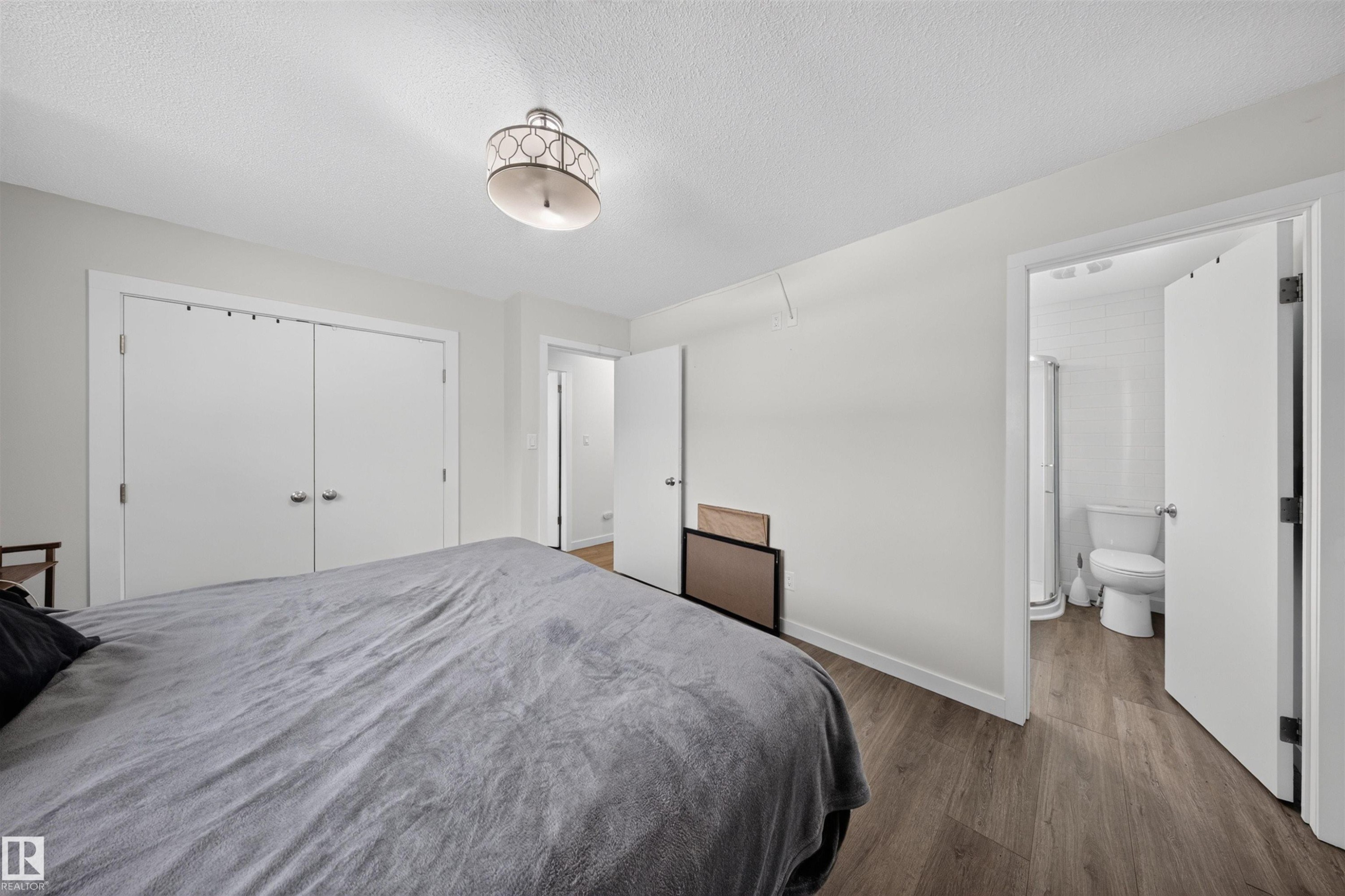 4124 110 Street Nw, Edmonton, AB - Indoor Photo Showing Bedroom