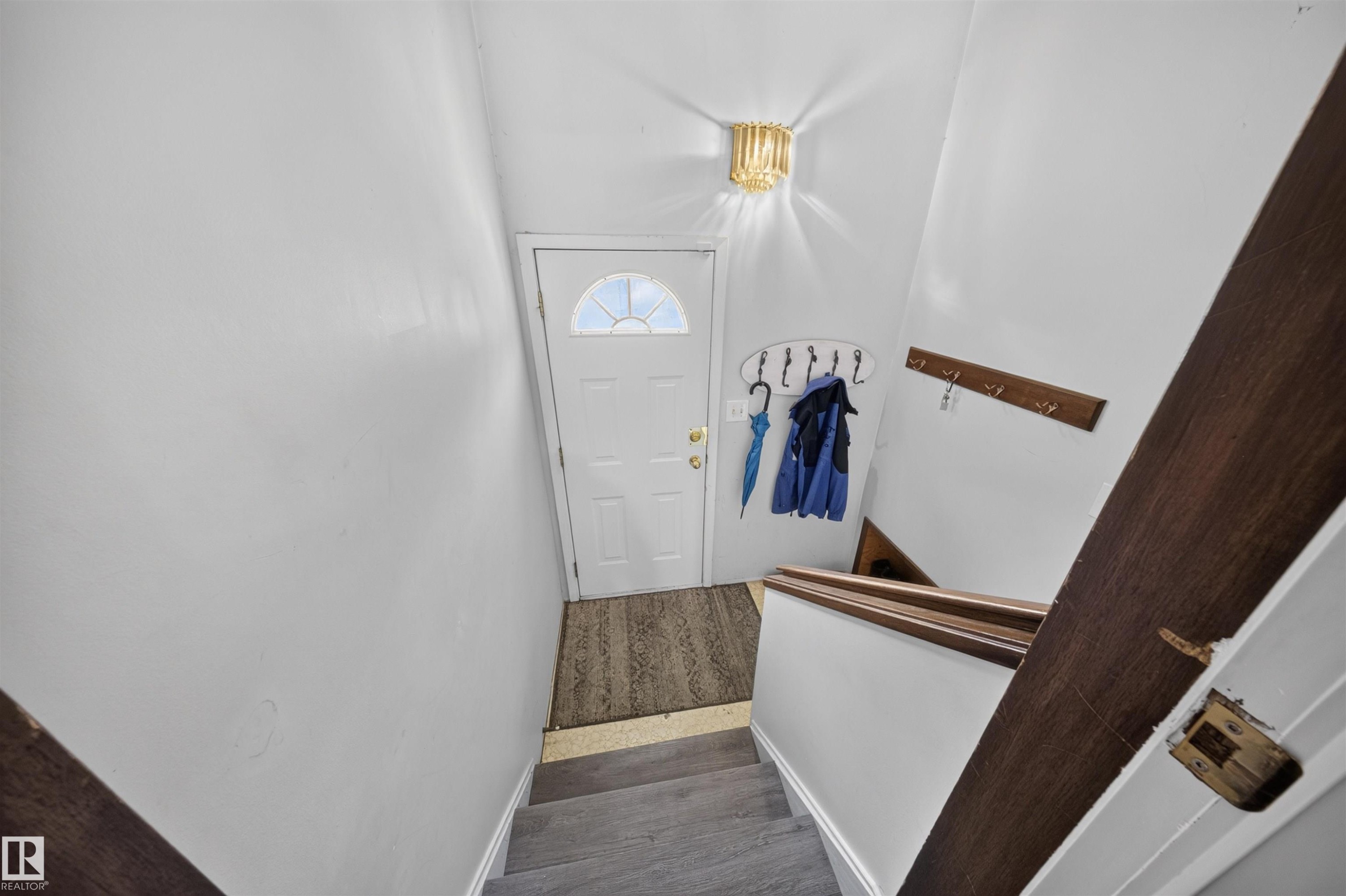 4124 110 Street Nw, Edmonton, AB - Indoor Photo Showing Other Room