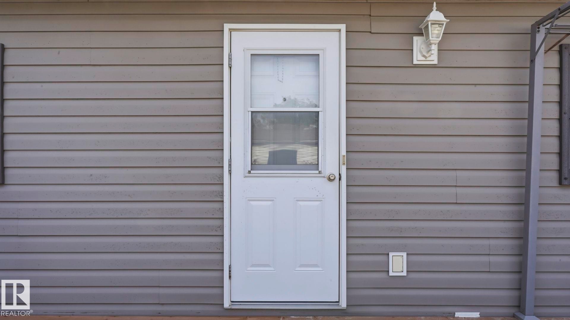 44 Keyhole Crescent Northwest, Edmonton, AB - Outdoor With Exterior