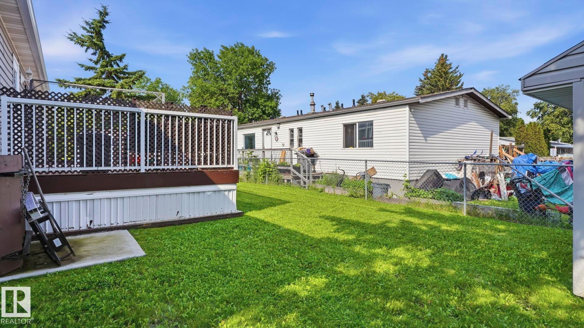 44 Keyhole Crescent Northwest, Edmonton, AB - Outdoor With Deck Patio Veranda
