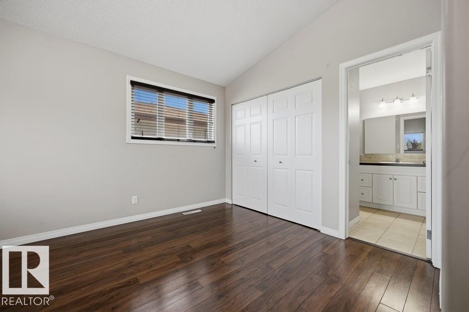 7119 136 Avenue Nw, Edmonton, AB - Indoor Photo Showing Other Room