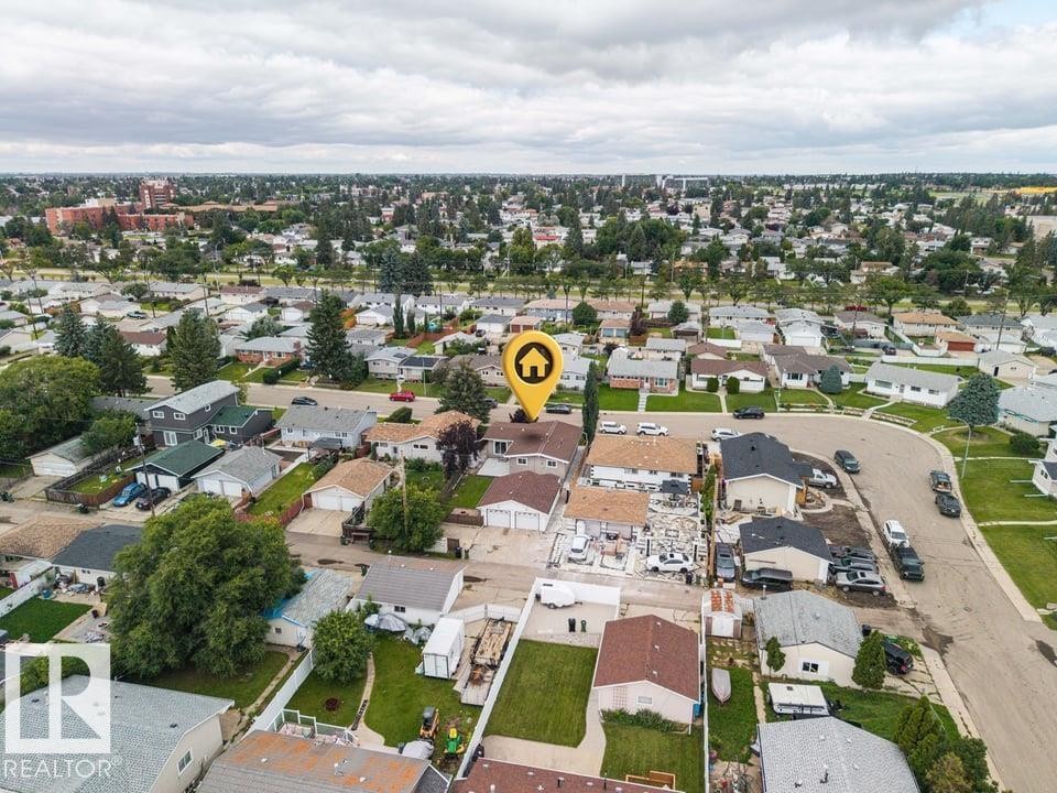 7119 136 Avenue Nw, Edmonton, AB - Outdoor With View