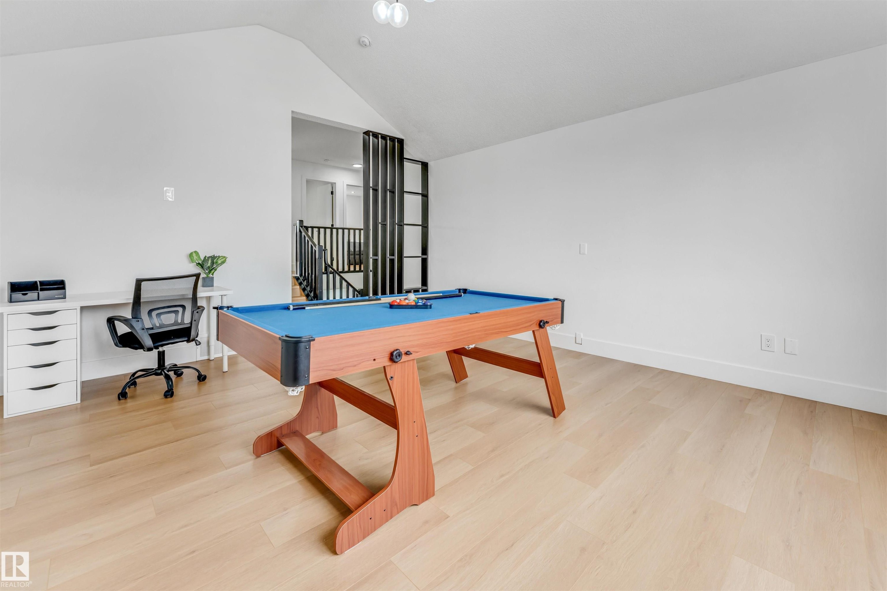1218 87A Street Sw, Edmonton, AB - Indoor Photo Showing Other Room