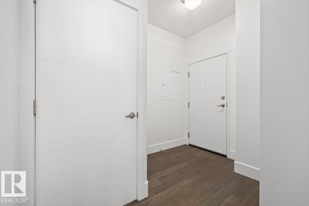 #104 10030 83 Av Nw, Edmonton, AB - Indoor Photo Showing Other Room