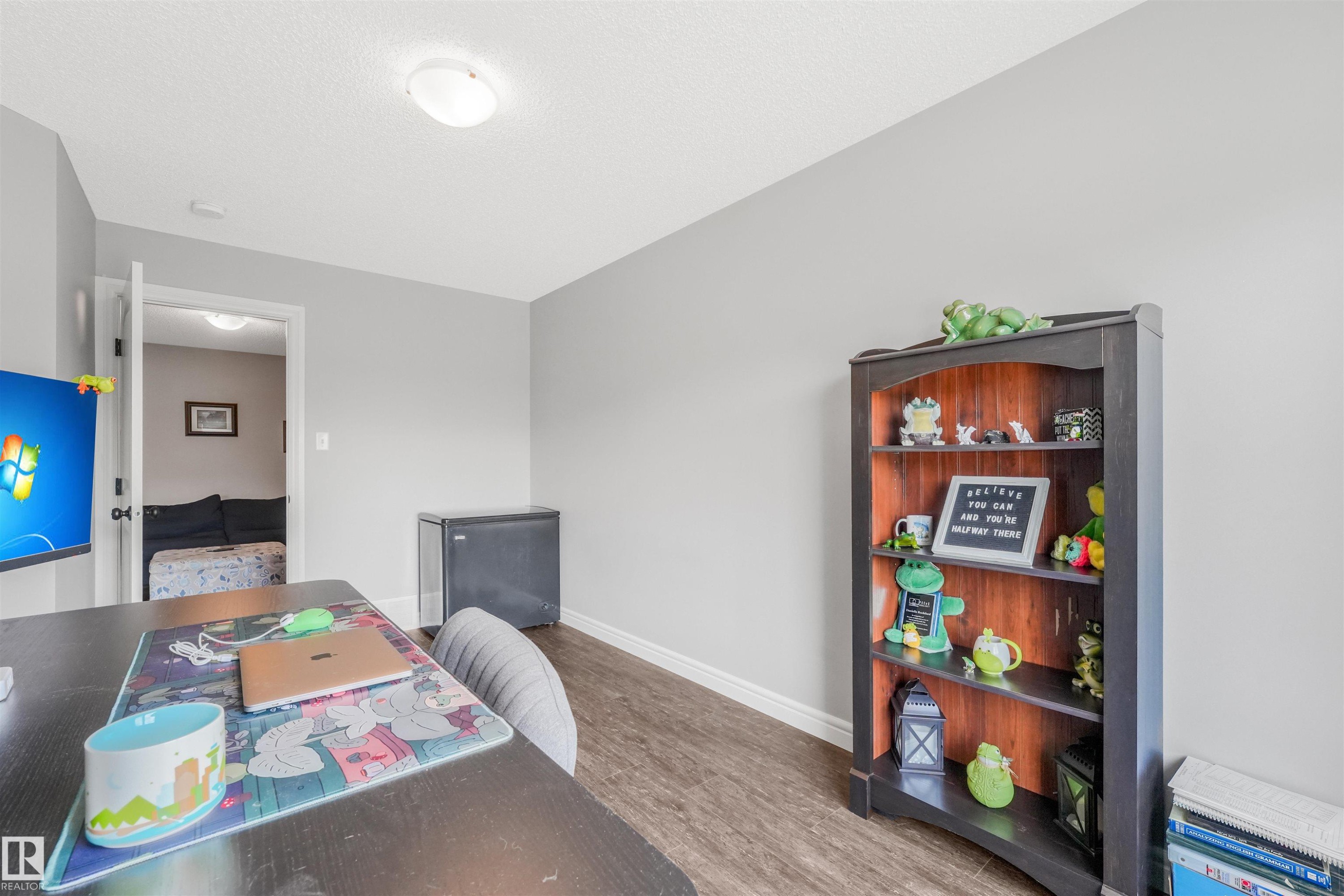 17107 38 Street Nw, Edmonton, AB - Indoor