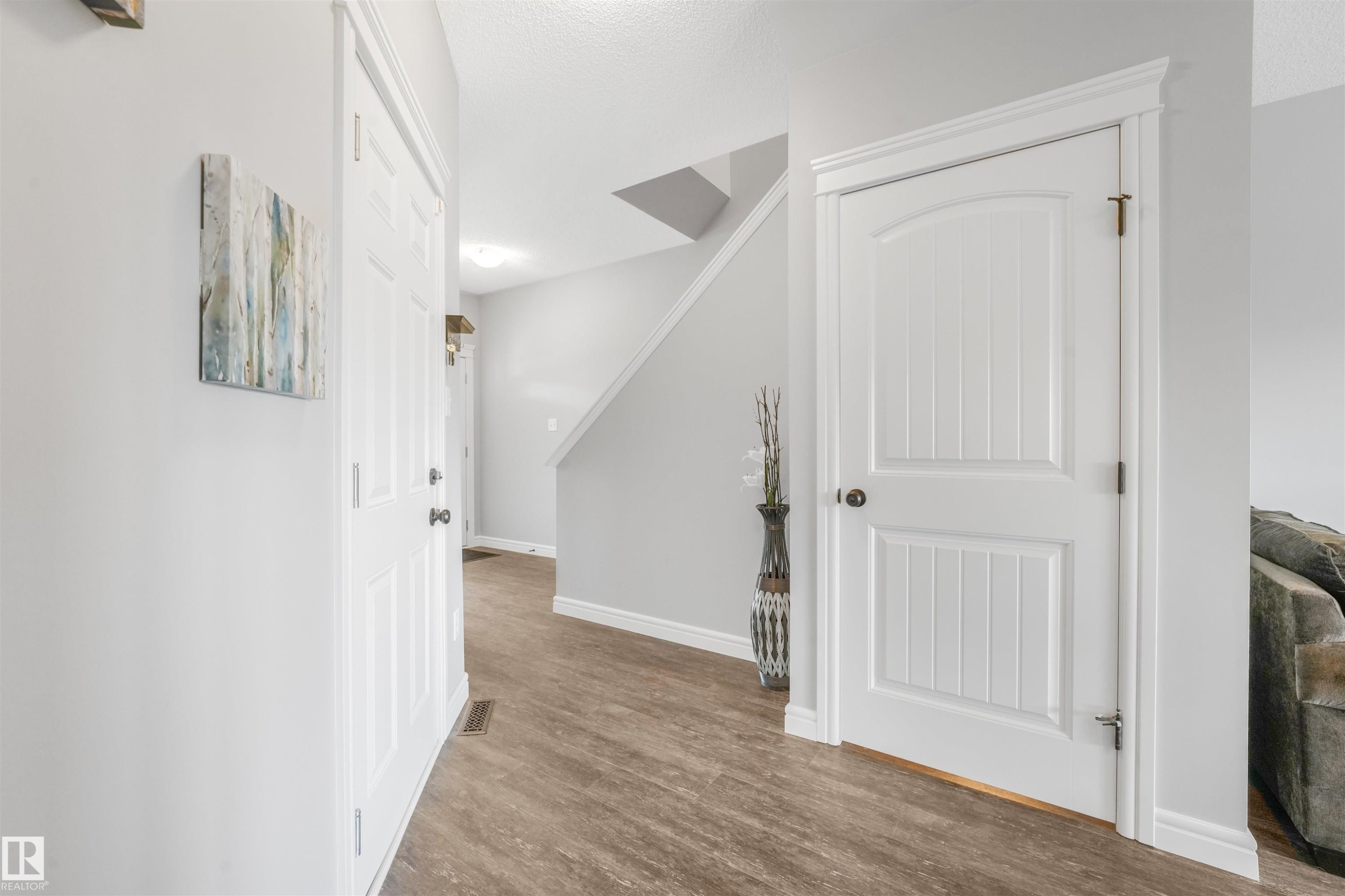 17107 38 Street Nw, Edmonton, AB - Indoor Photo Showing Other Room