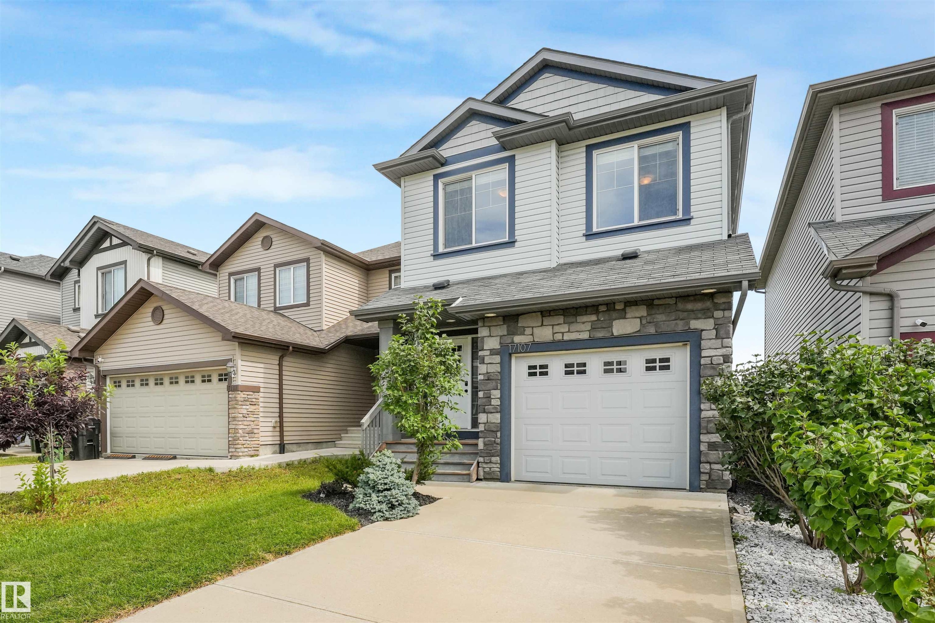 17107 38 Street Nw, Edmonton, AB - Outdoor With Facade