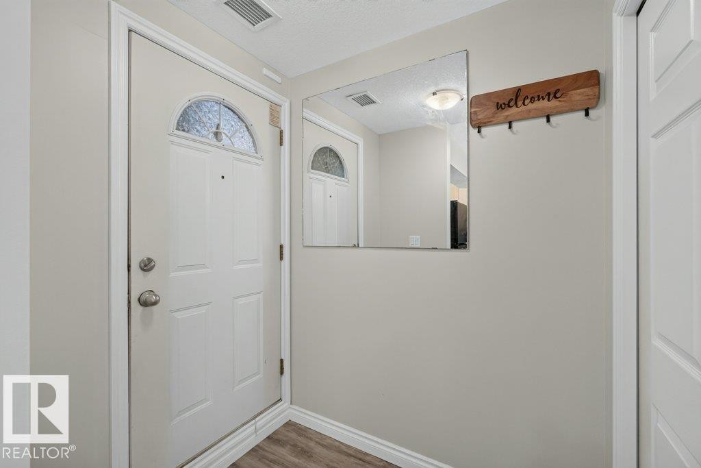 #207 10707 102 Av Nw, Edmonton, AB - Indoor Photo Showing Other Room