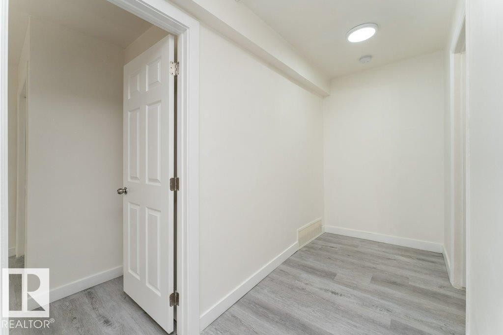 10712 103 Street Nw, Edmonton, AB - Indoor Photo Showing Other Room