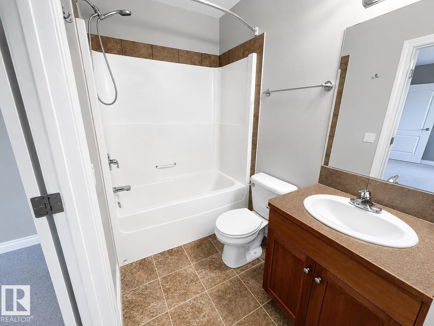 27 Deer Coulee Drive, Didsbury, AB - Indoor Photo Showing Bathroom