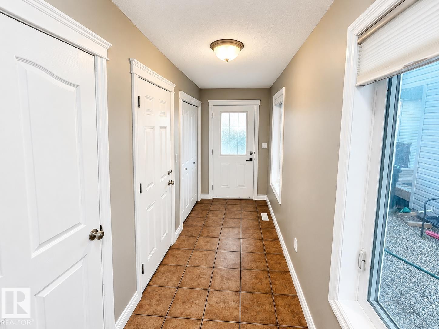 27 Deer Coulee Drive, Didsbury, AB - Indoor Photo Showing Other Room