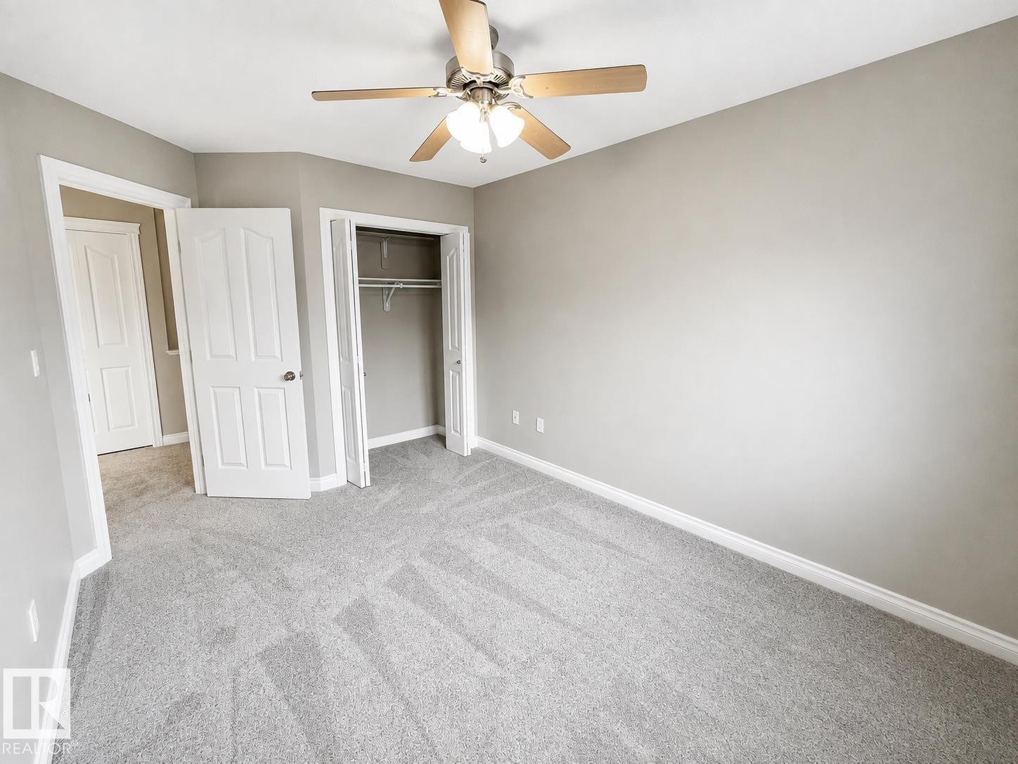 27 Deer Coulee Drive, Didsbury, AB - Indoor Photo Showing Other Room